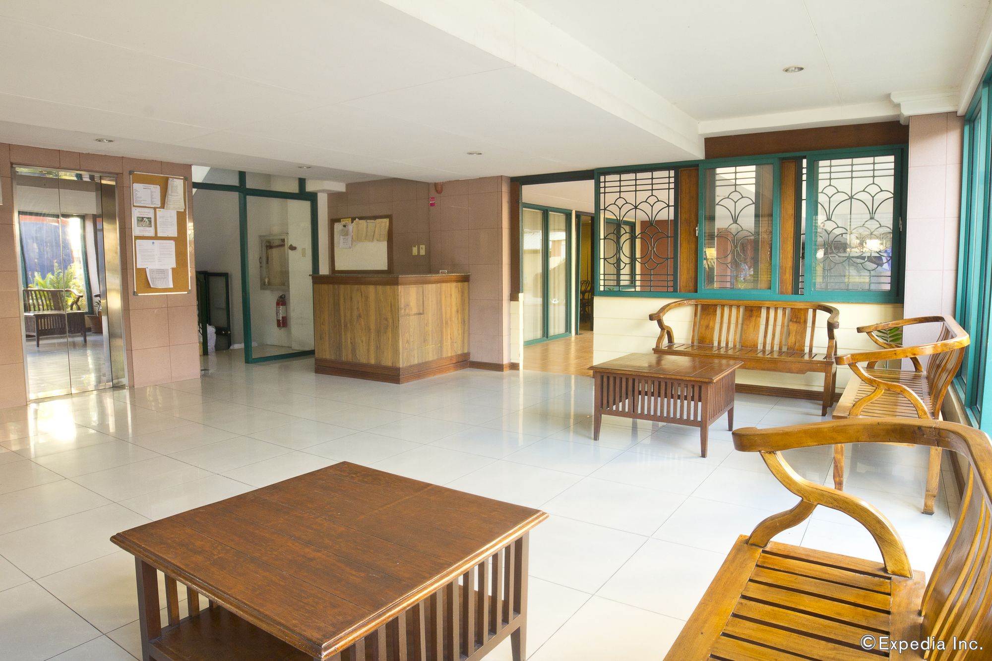 Isabelle Royale Hotel