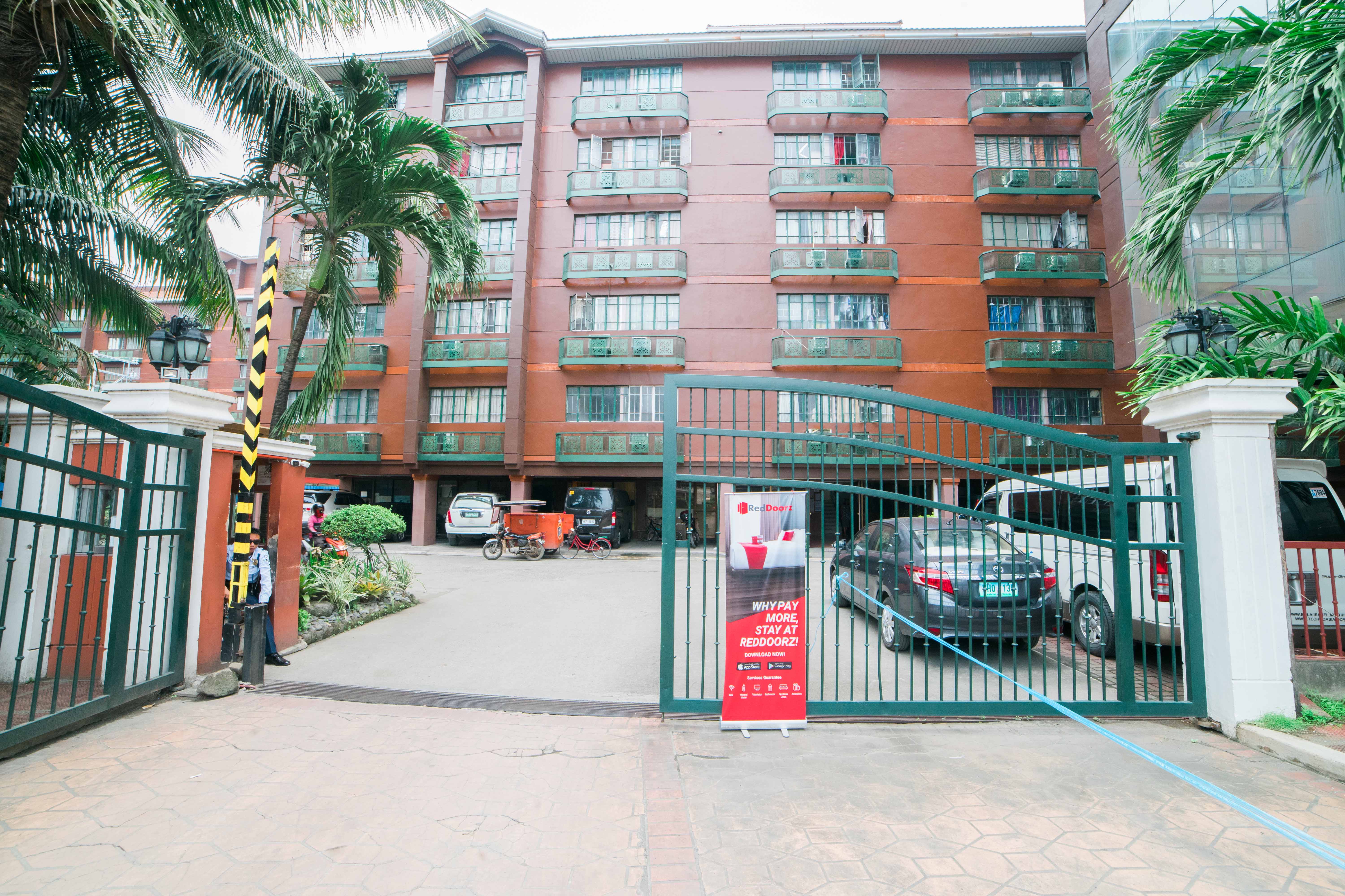 Isabelle Royale Hotel by RedDoorz