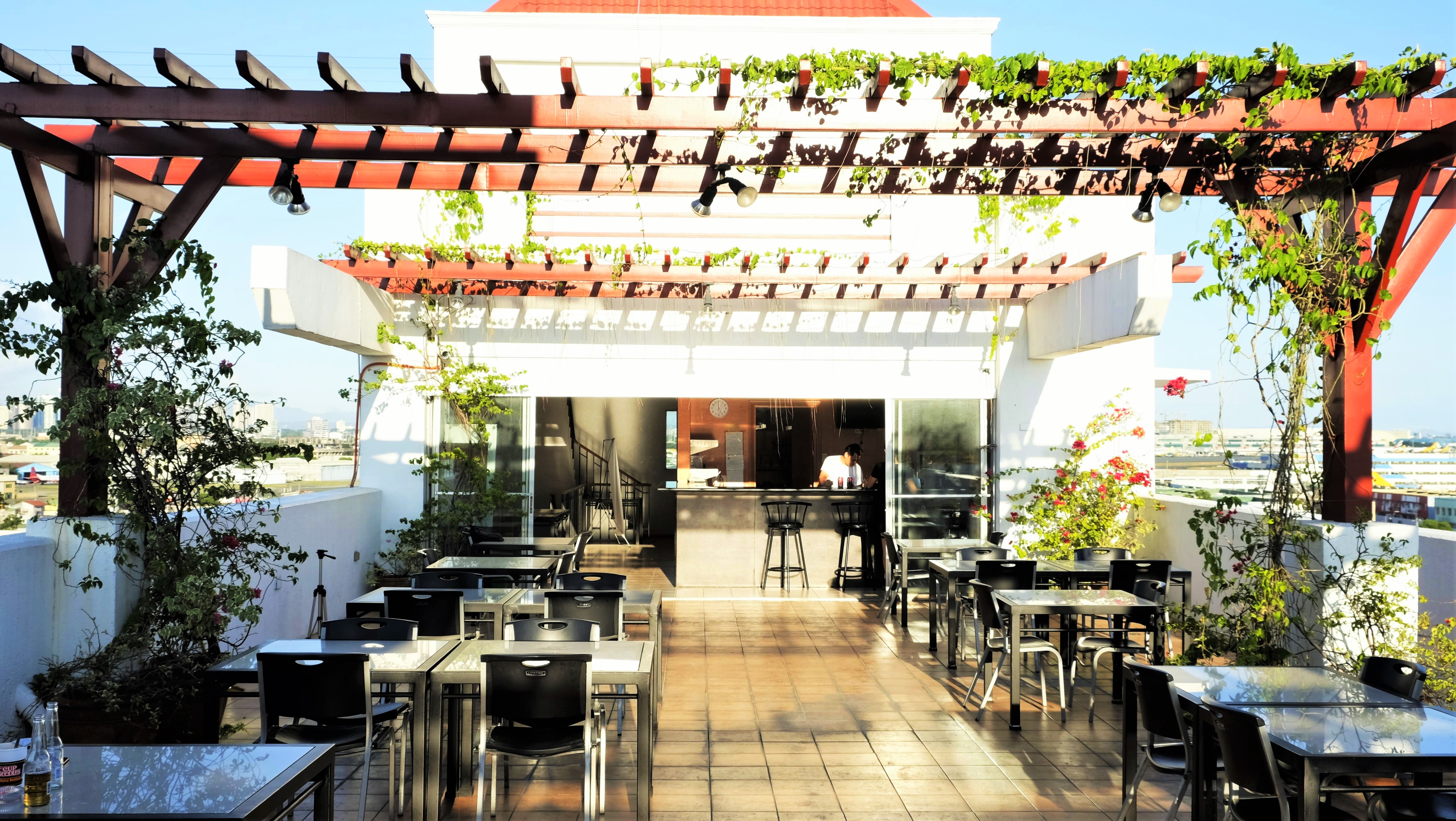 Nichols Airport Hotel by ZEN Rooms