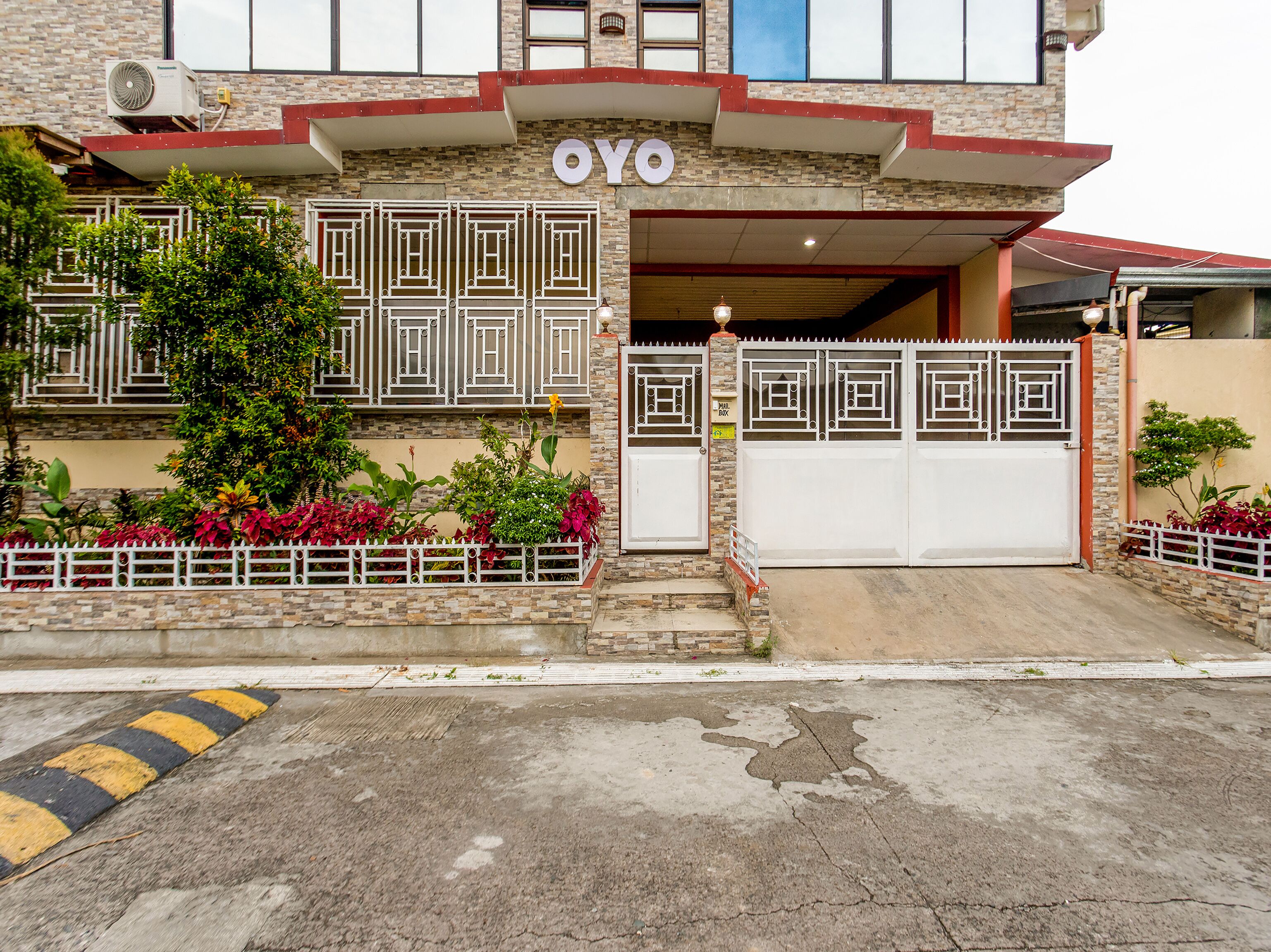 La Belladoza by OYO