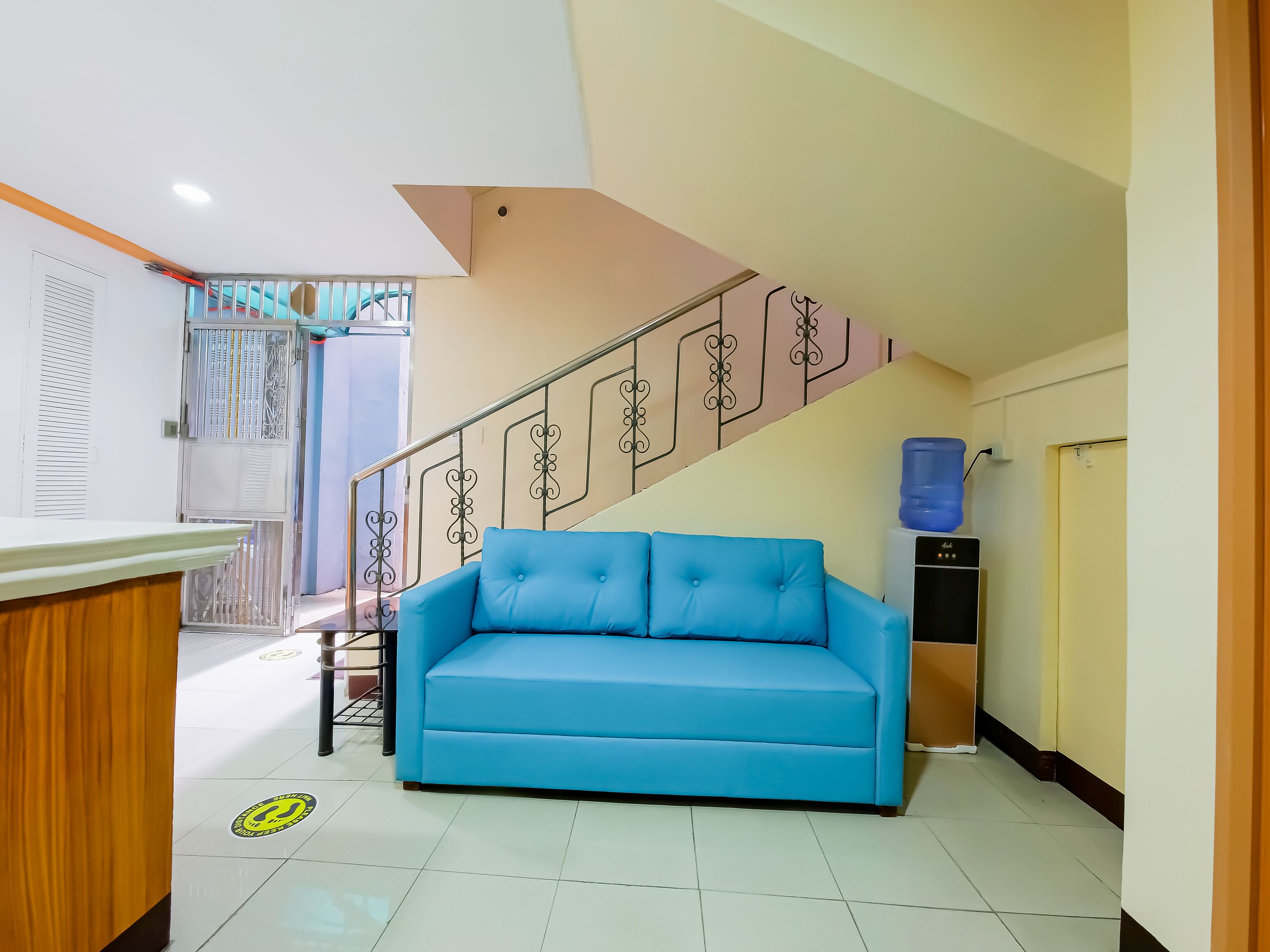 Oyo 836 E & H Residences