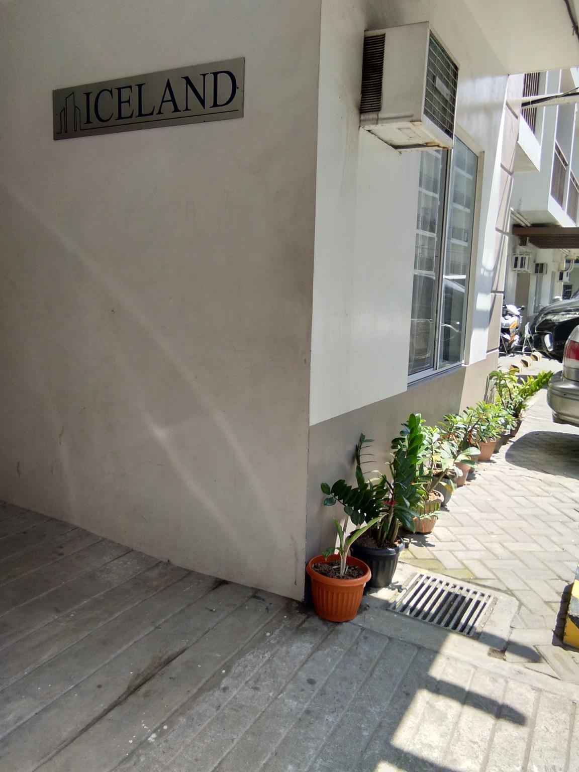 Precious Kassel Travellers Airport GuestHouse