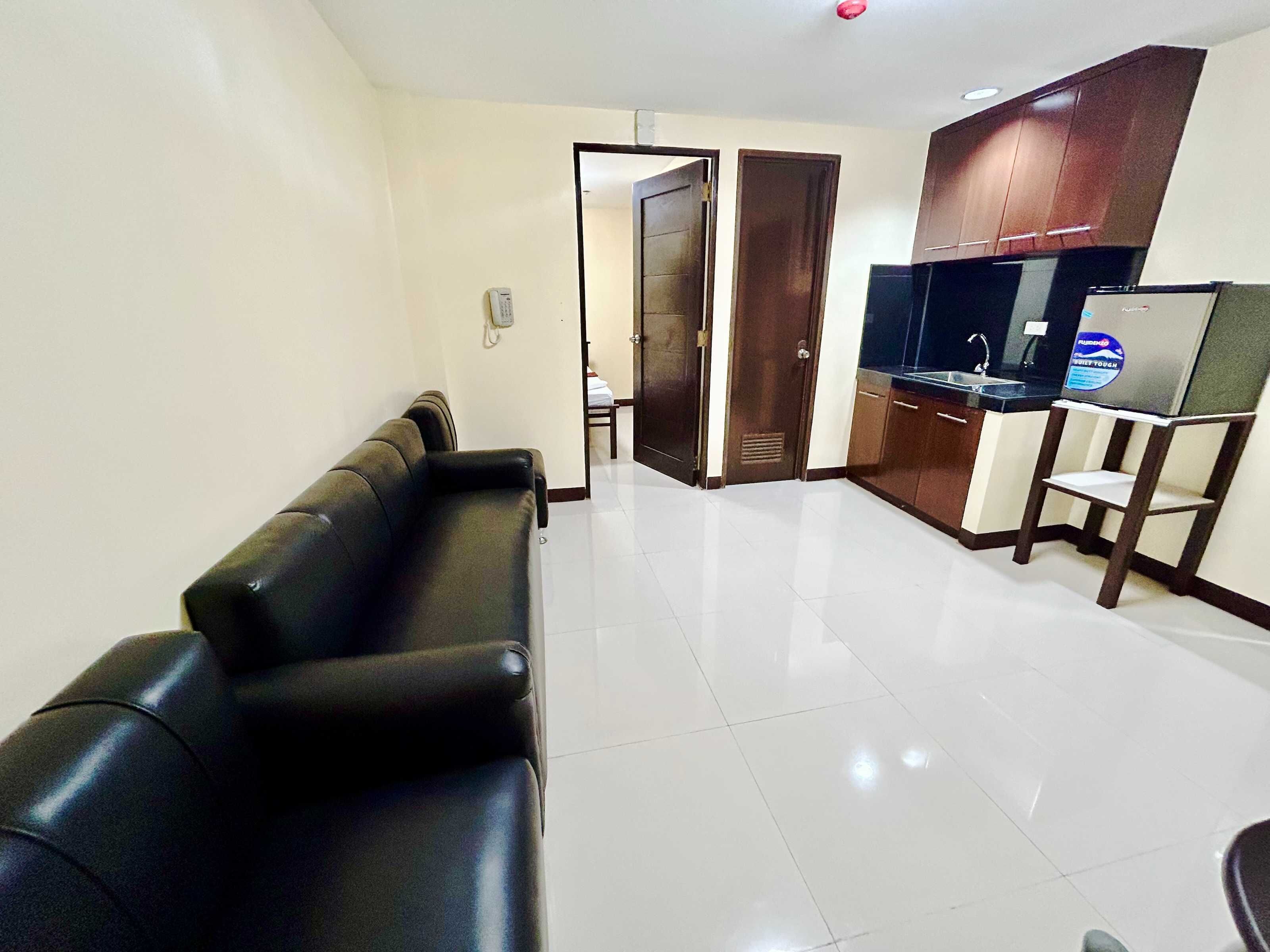 Rayjan Apartelle By OYO
