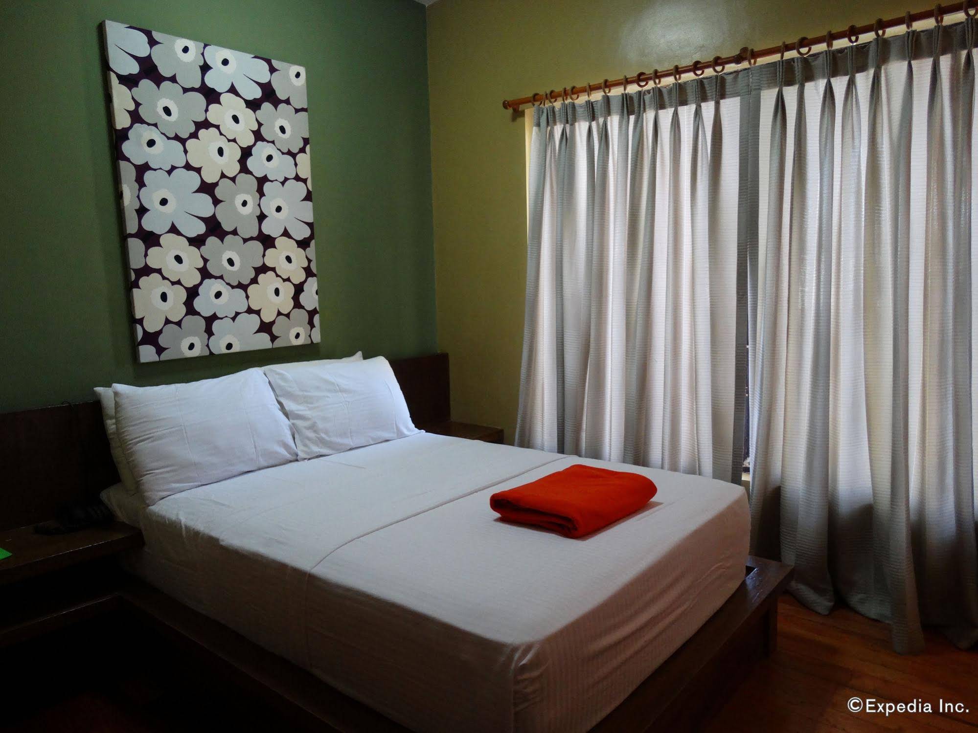 The Purple Tree Bed And Breakfast