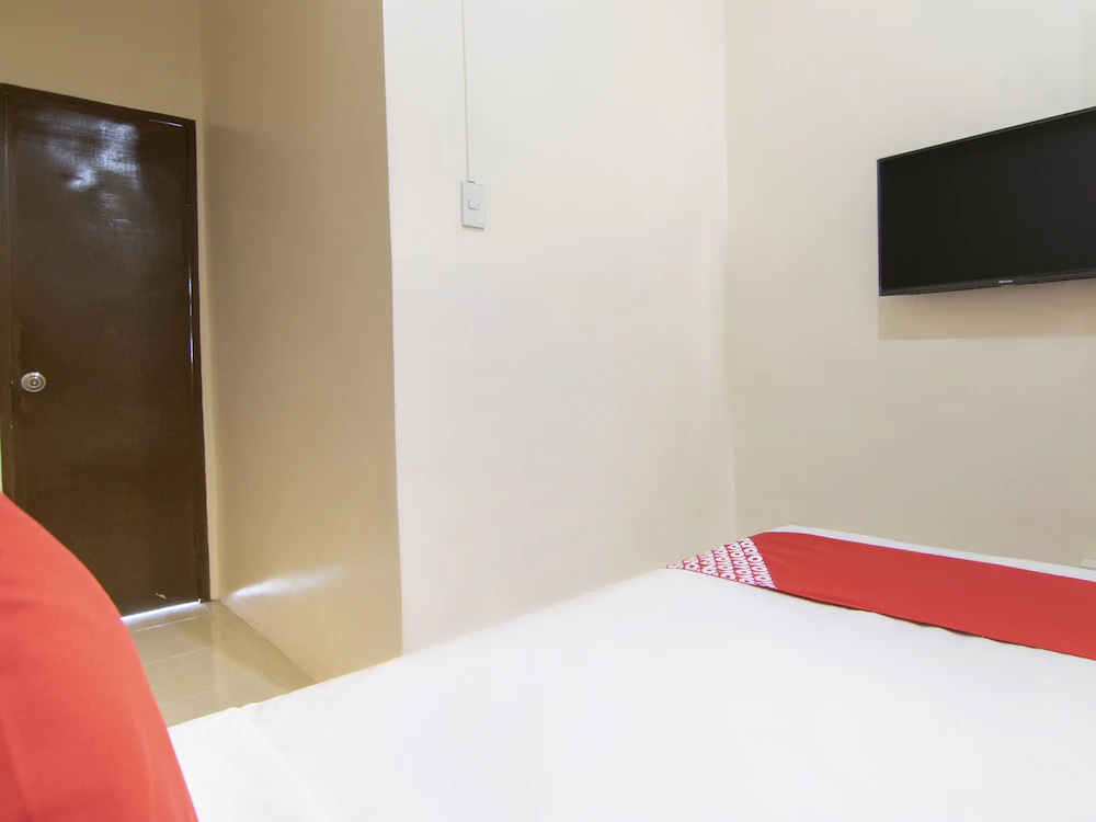 Apollo 11 Apartelle by OYO Rooms