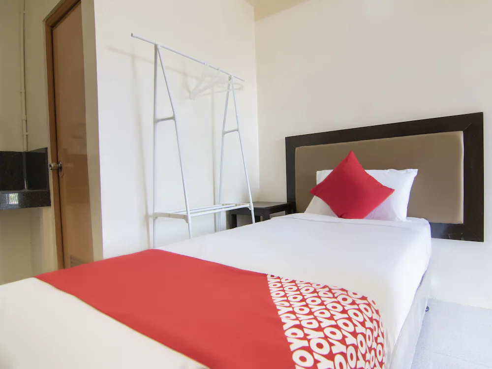 Apollo 11 Apartelle by OYO Rooms