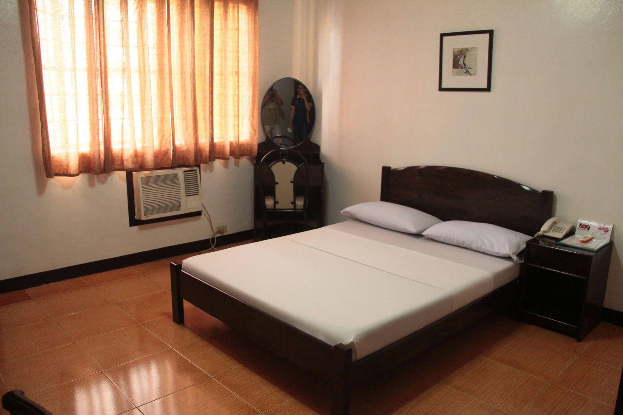Crosswinds Ocean Hotel
