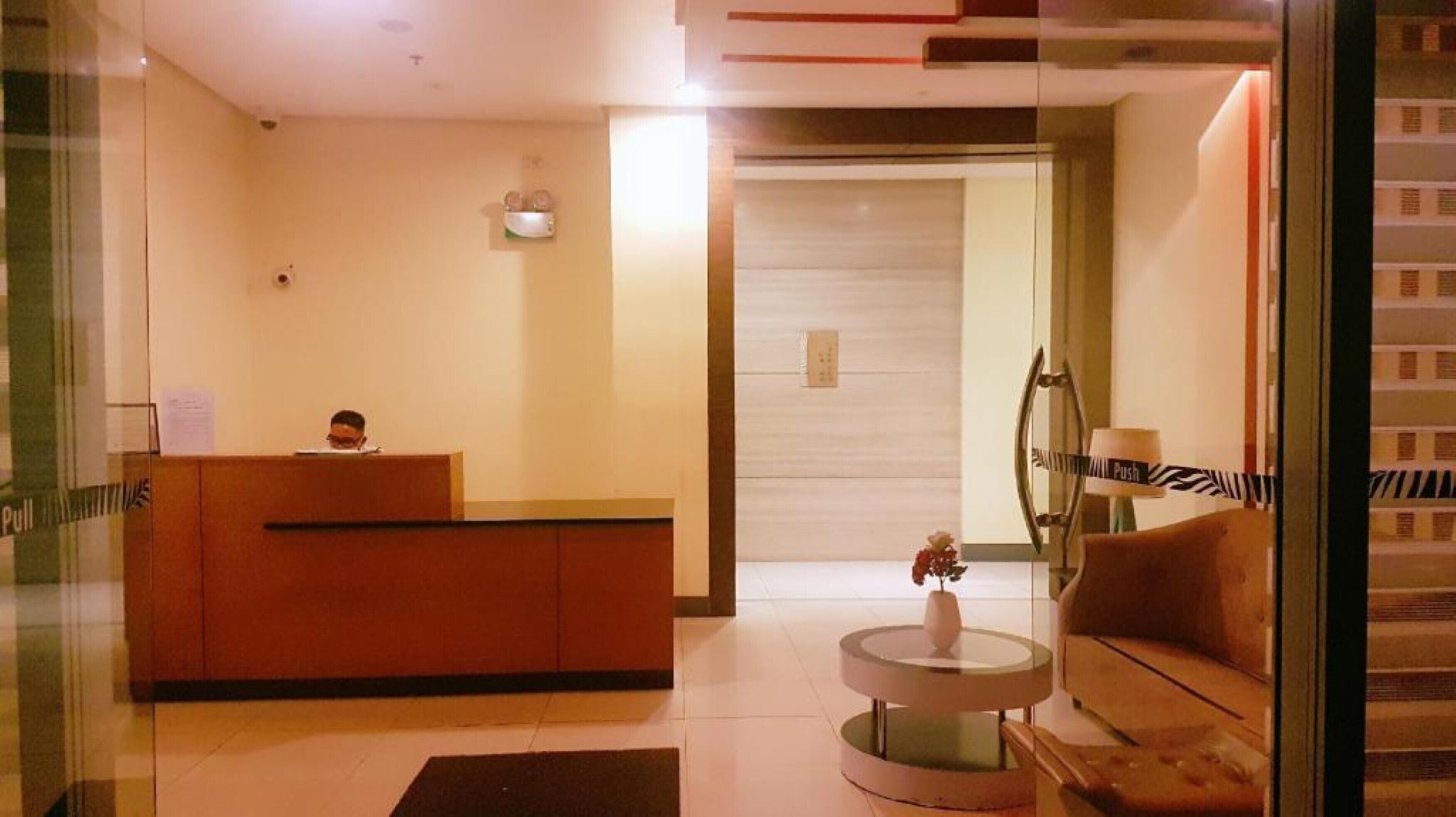 Del's Condotel across NAIA Terminal 3
