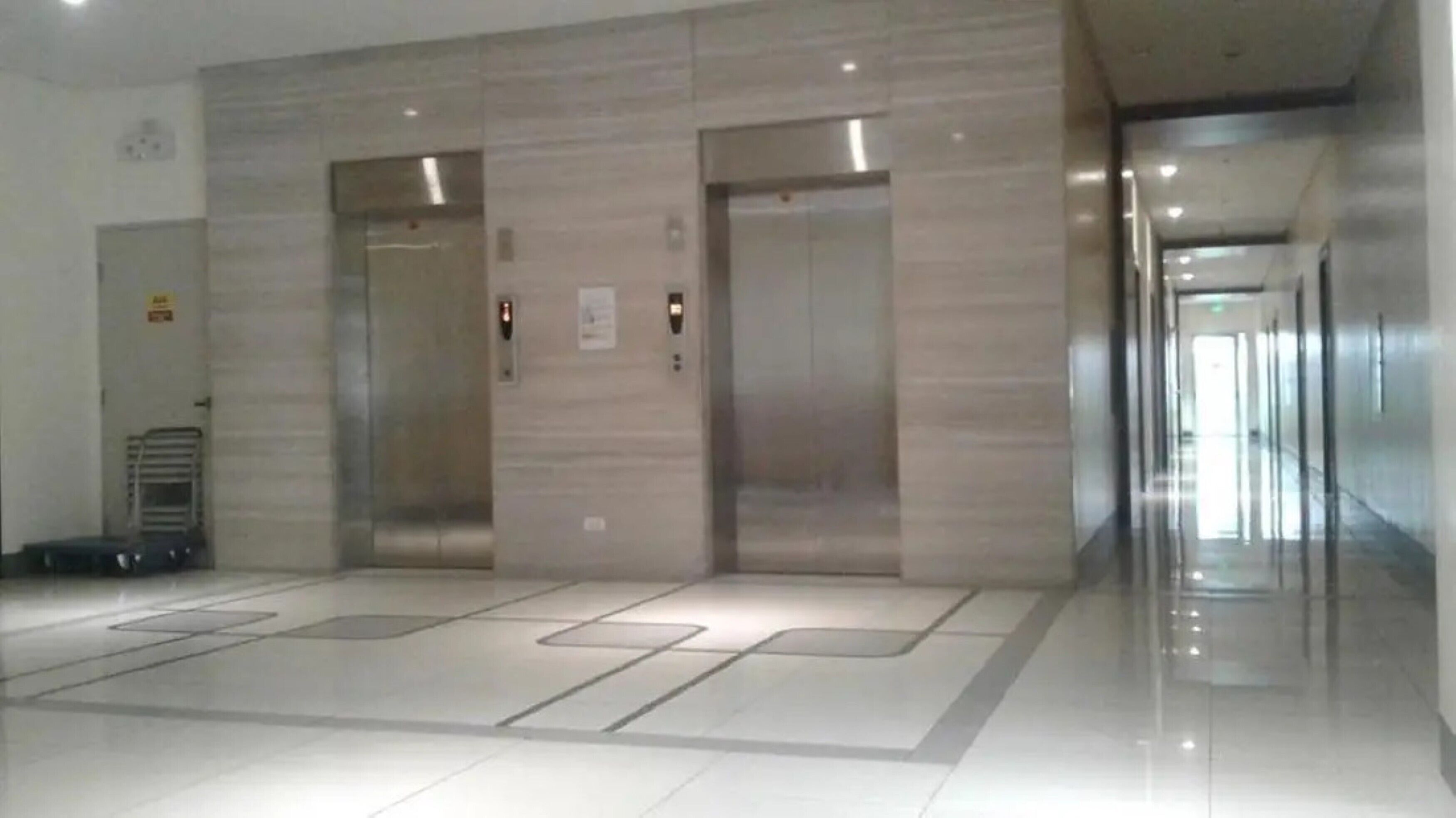 Del's Condotel across NAIA Terminal 3