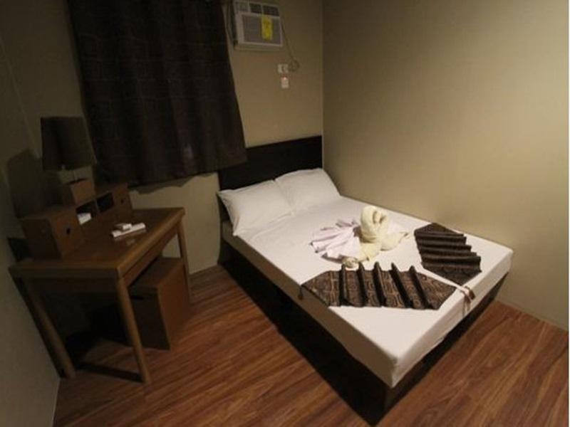 DG Budget Hotel Salem