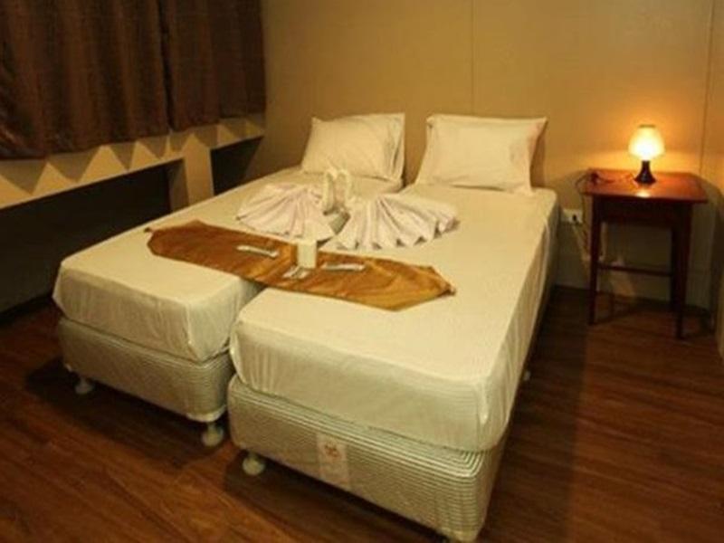 DG Budget Hotel Salem