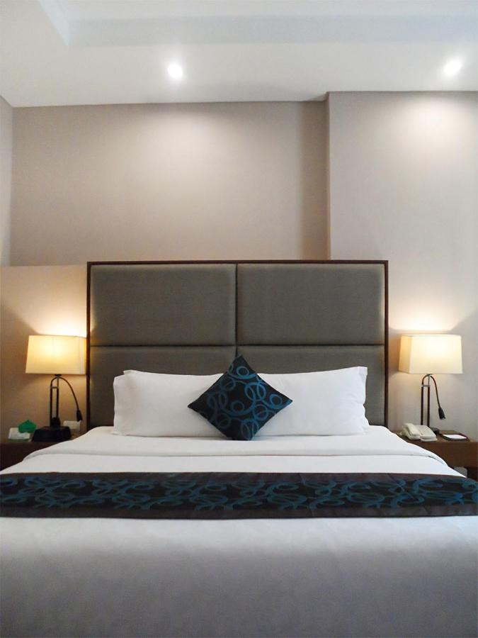 Golden Phoenix Hotel Manila