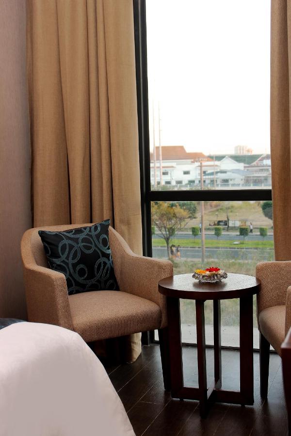 Golden Phoenix Hotel Manila