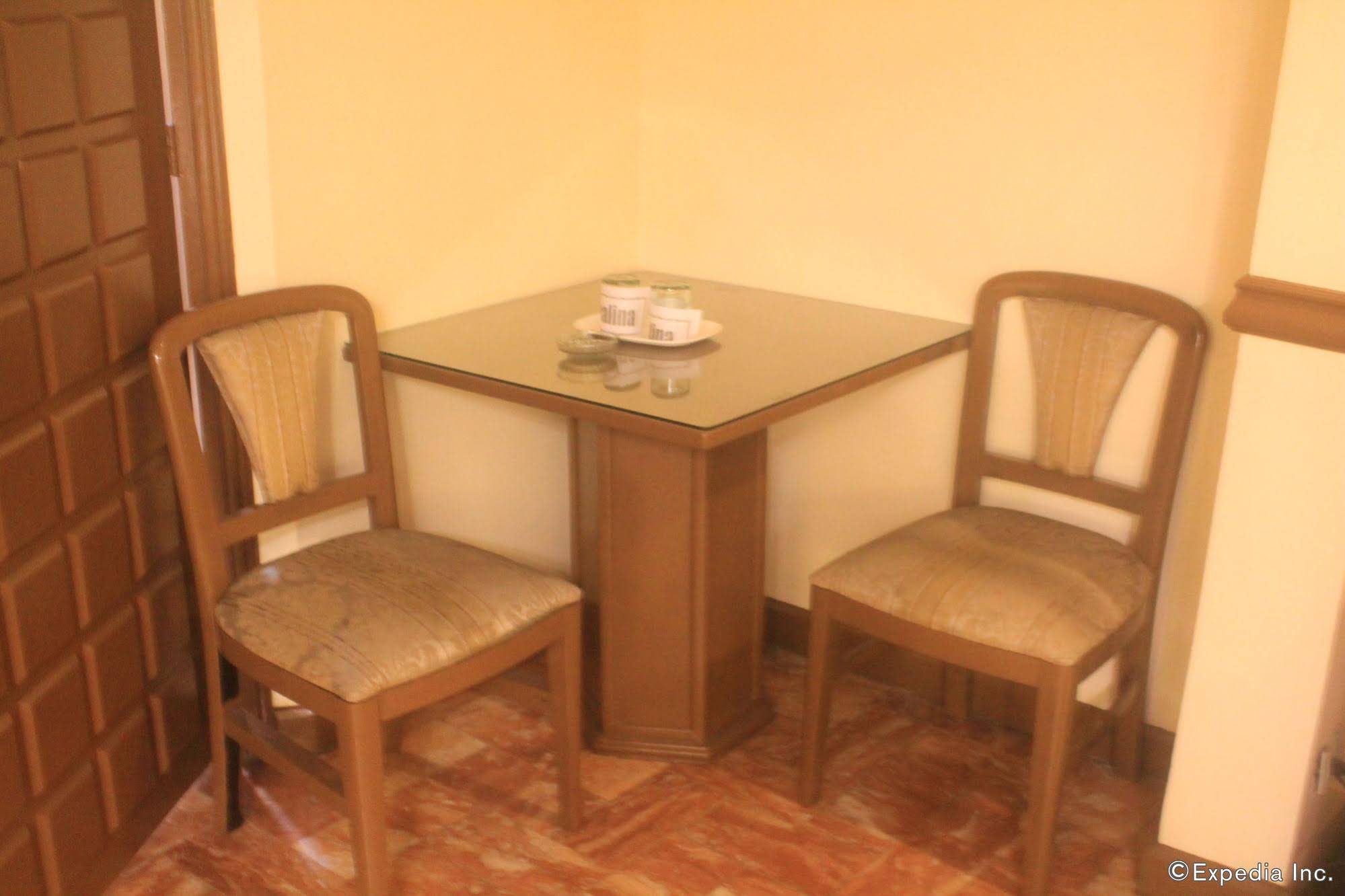 Halina Drive Inn Hotel - Pasay