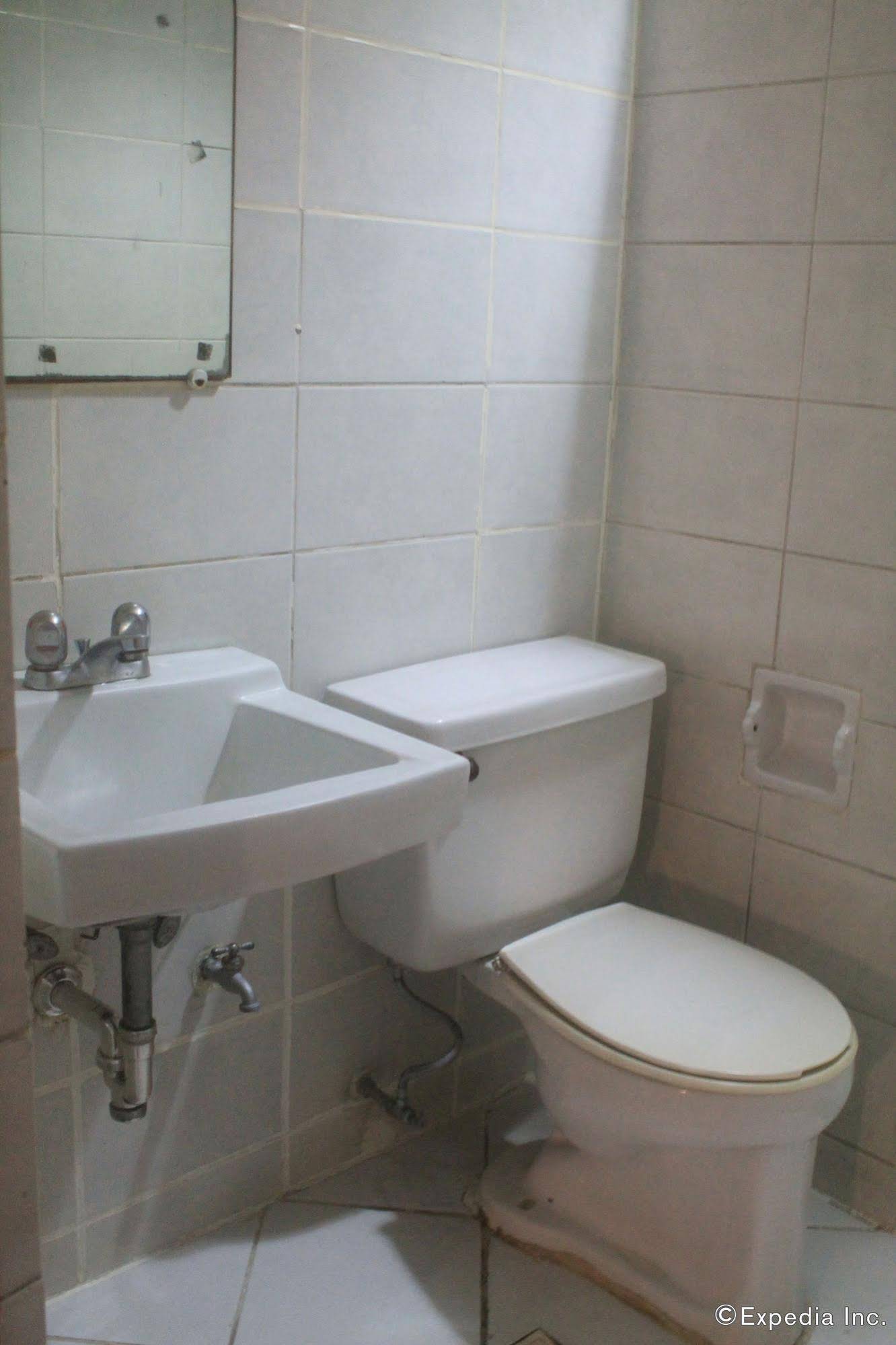 Halina Drive Inn Hotel - Pasay