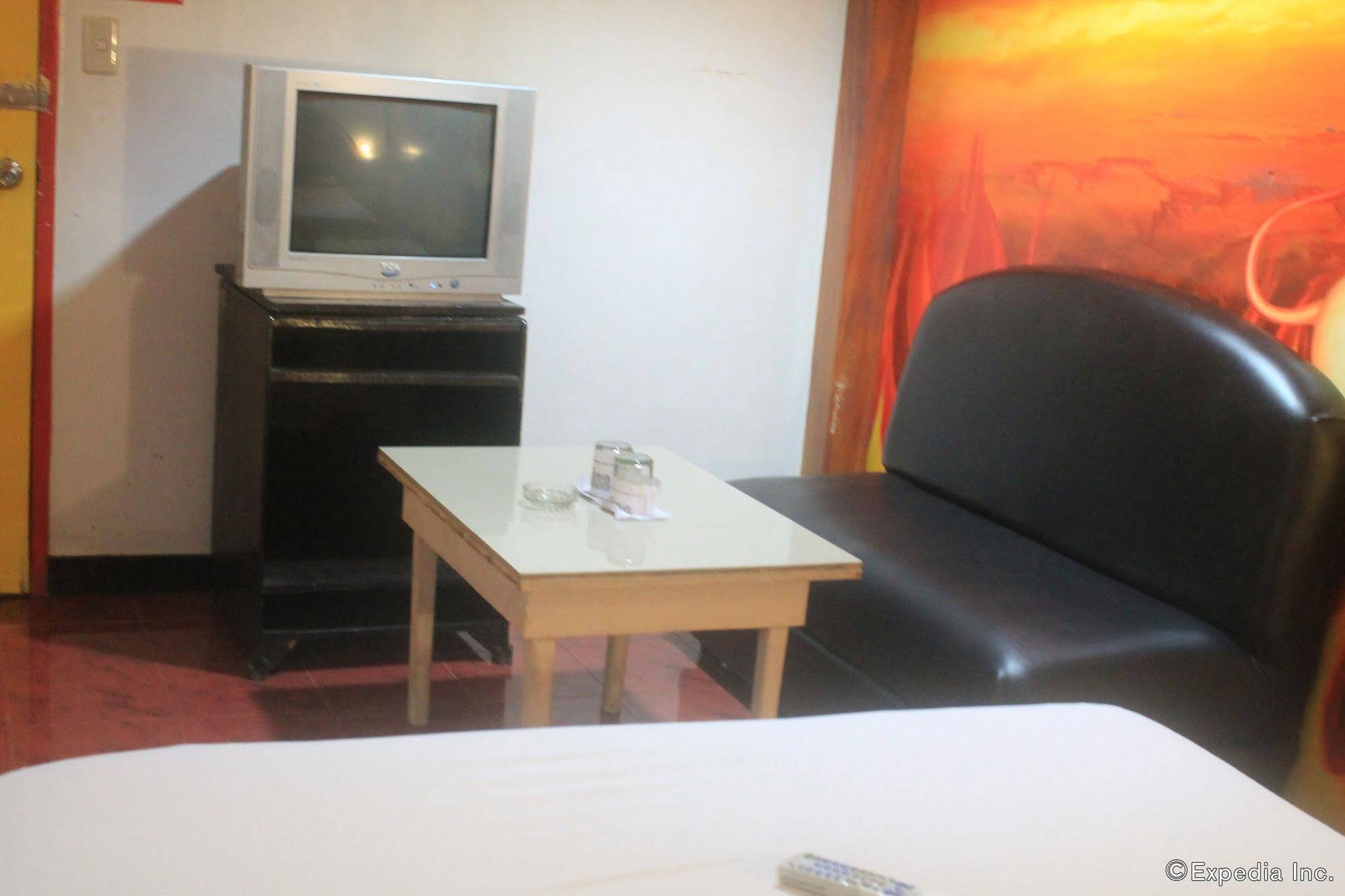 Halina Drive Inn Hotel - Pasay