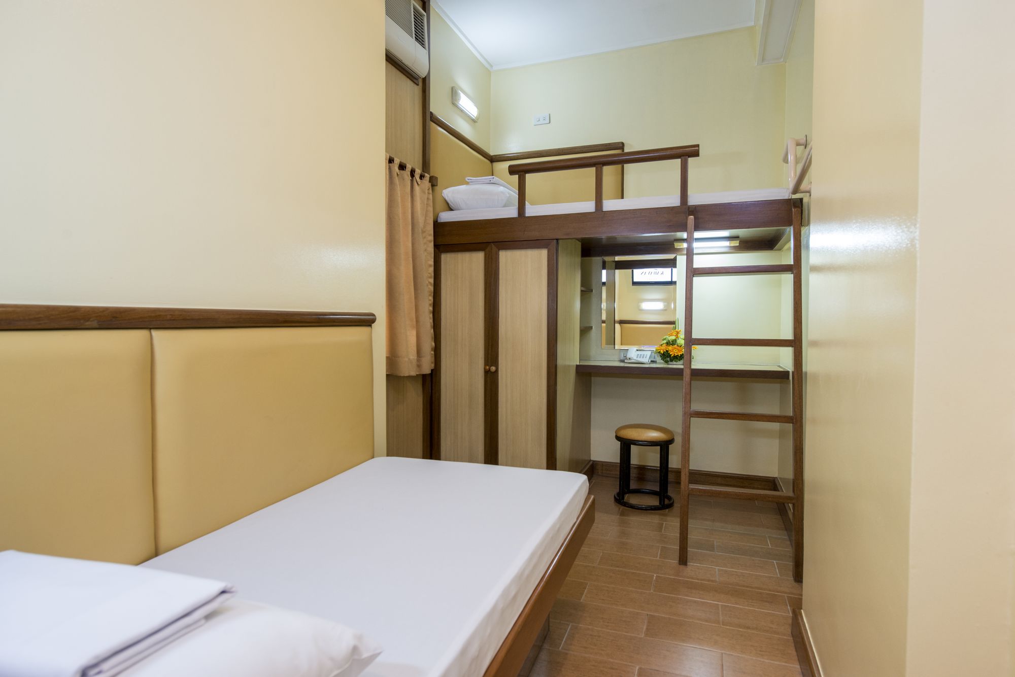 Kabayan Hotel Pasay