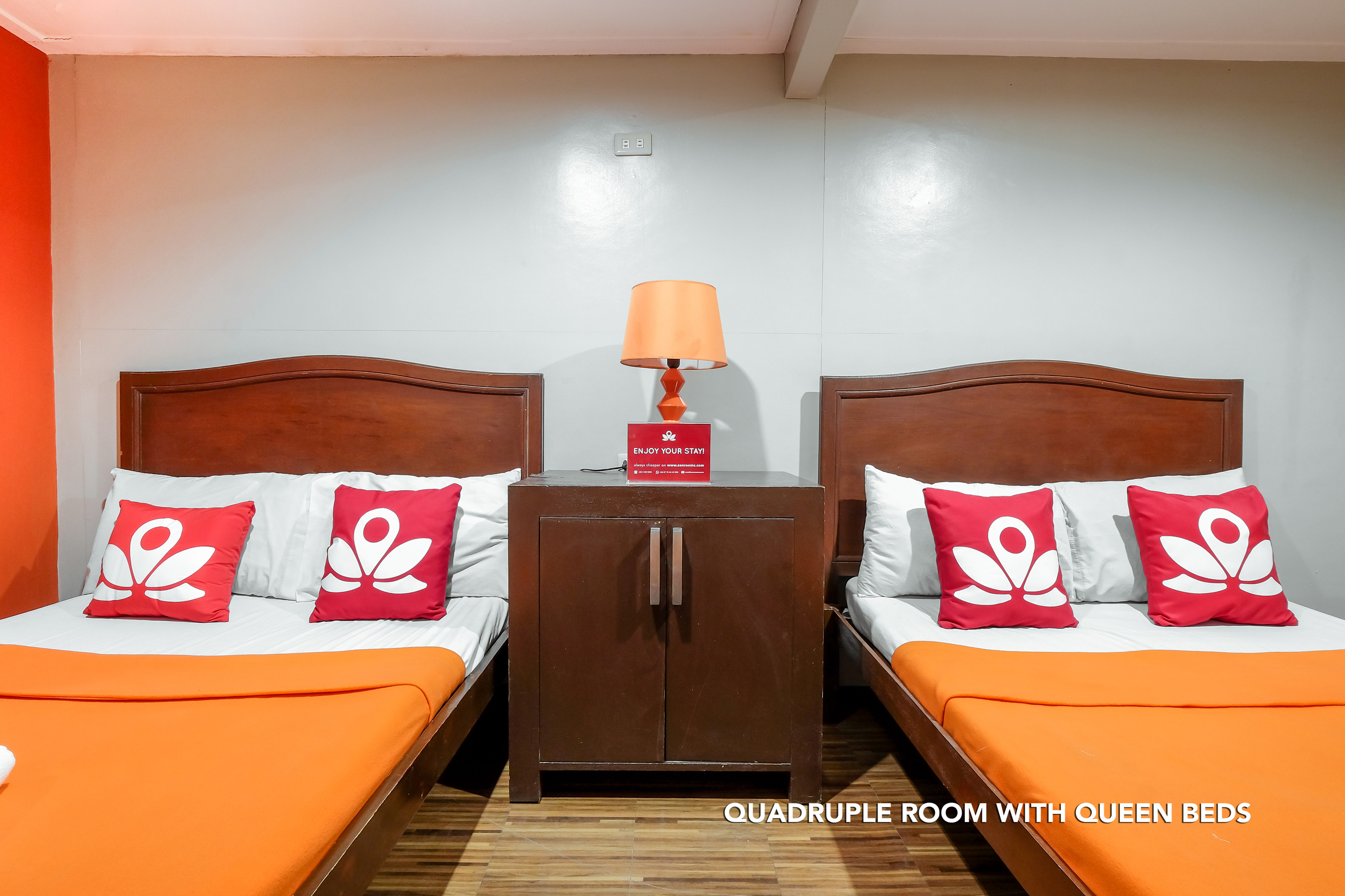 OYO 841 Metro Deluxe Residences