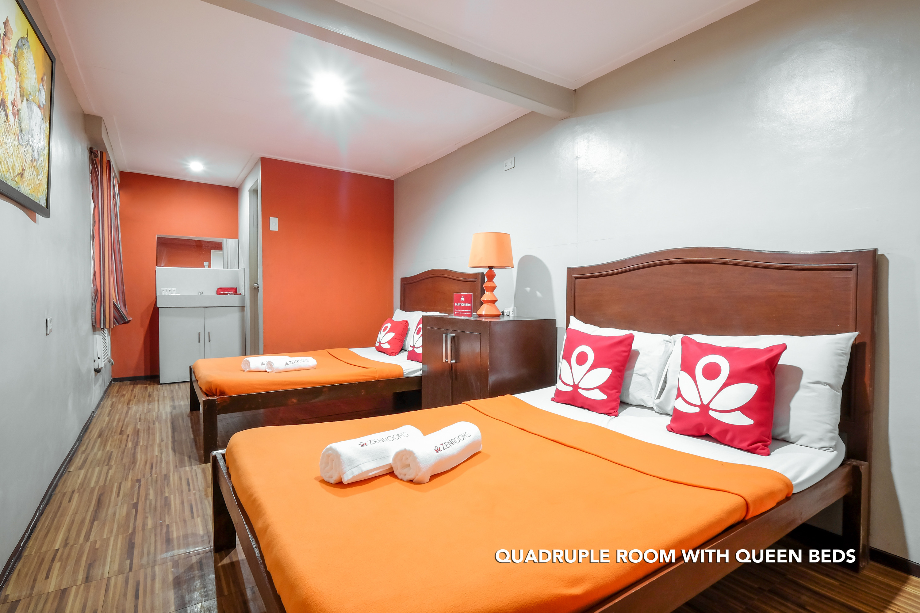 OYO 841 Metro Deluxe Residences