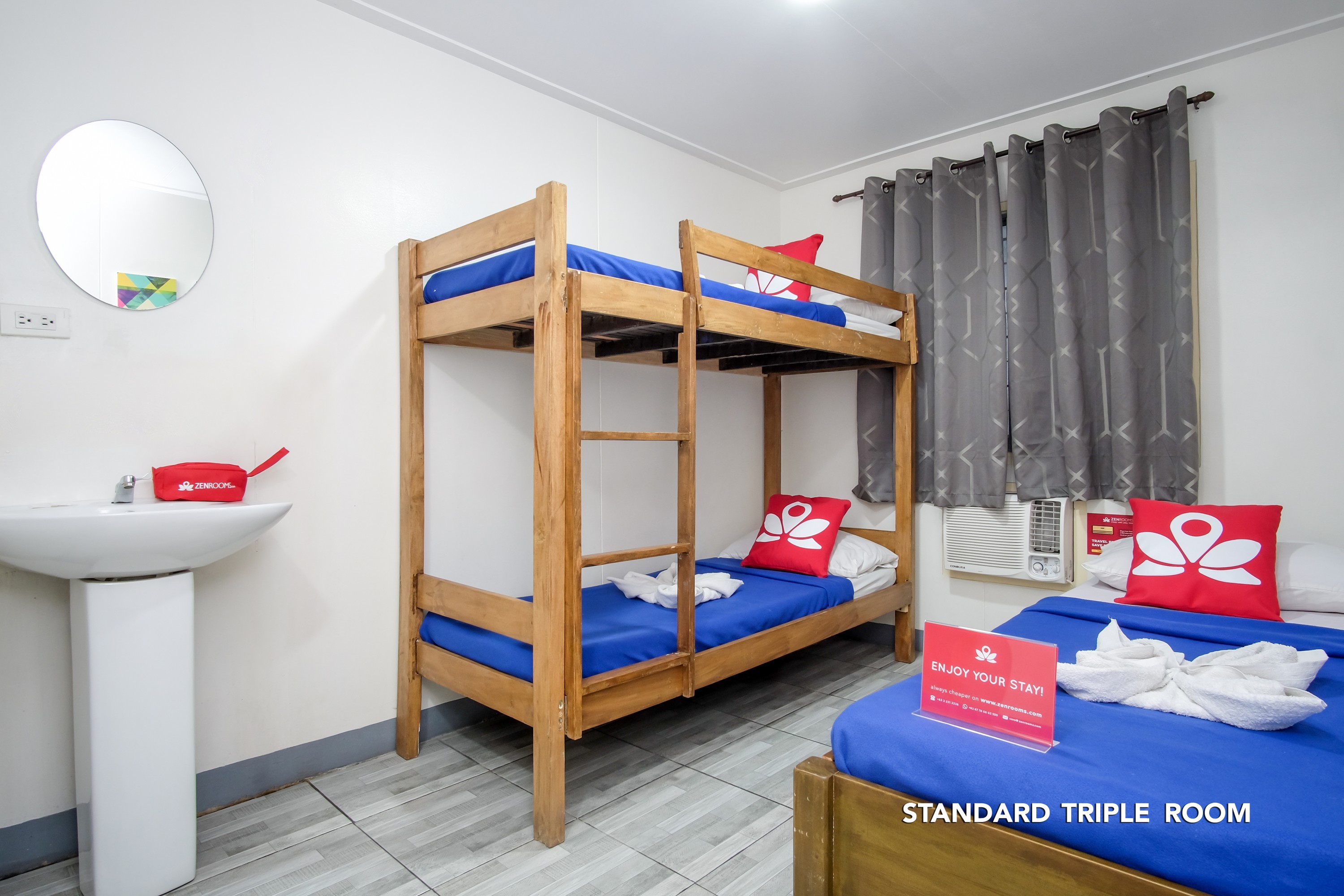 OYO 841 Metro Deluxe Residences