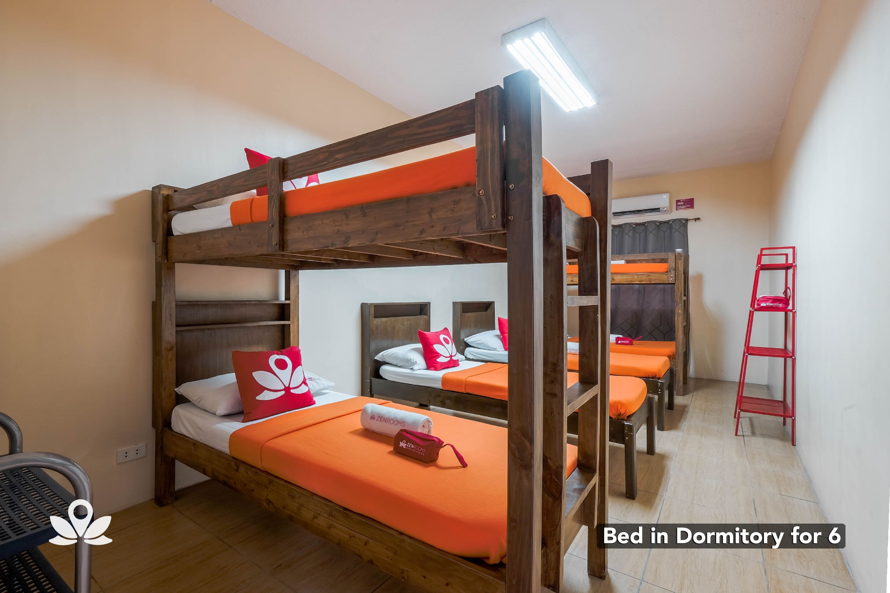 OYO 841 Metro Deluxe Residences