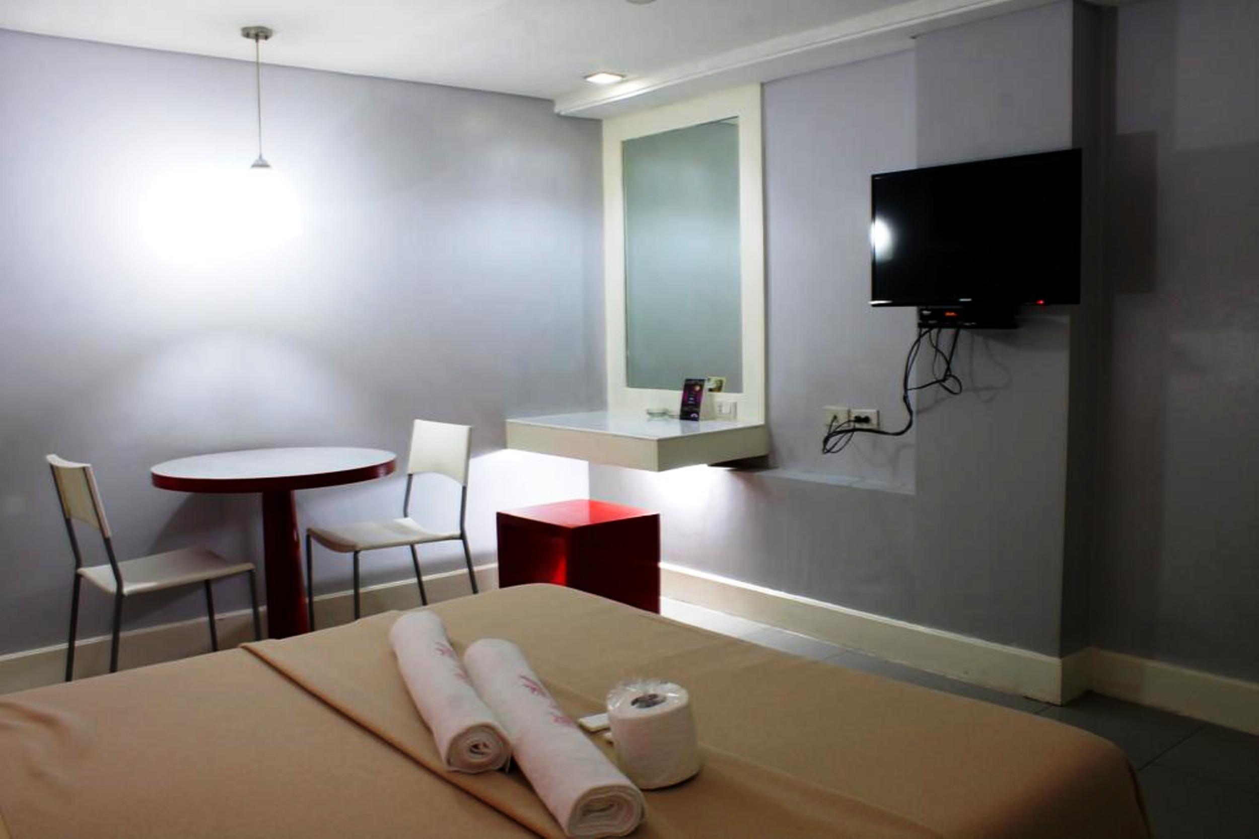 New Winston Hotel