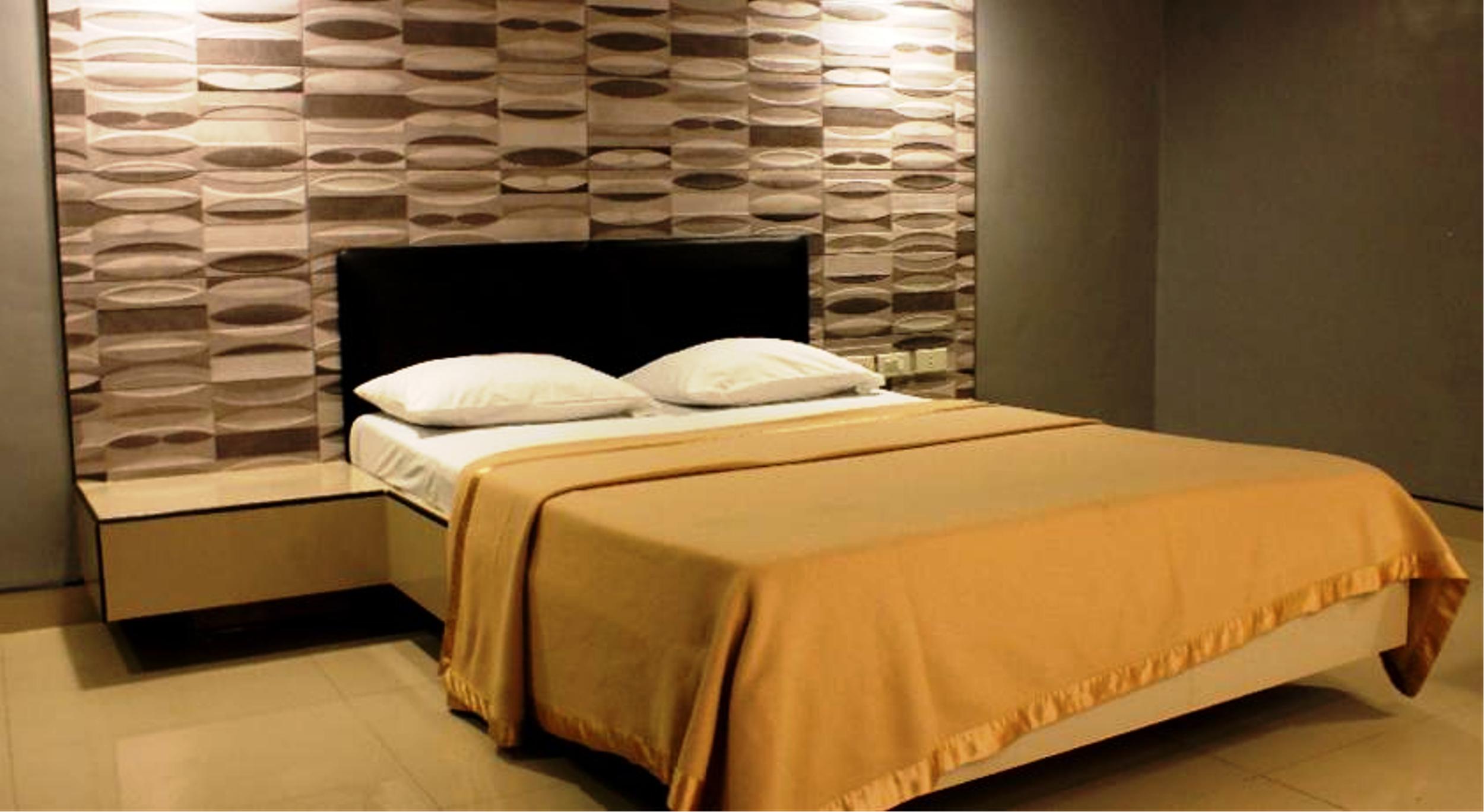 New Winston Hotel