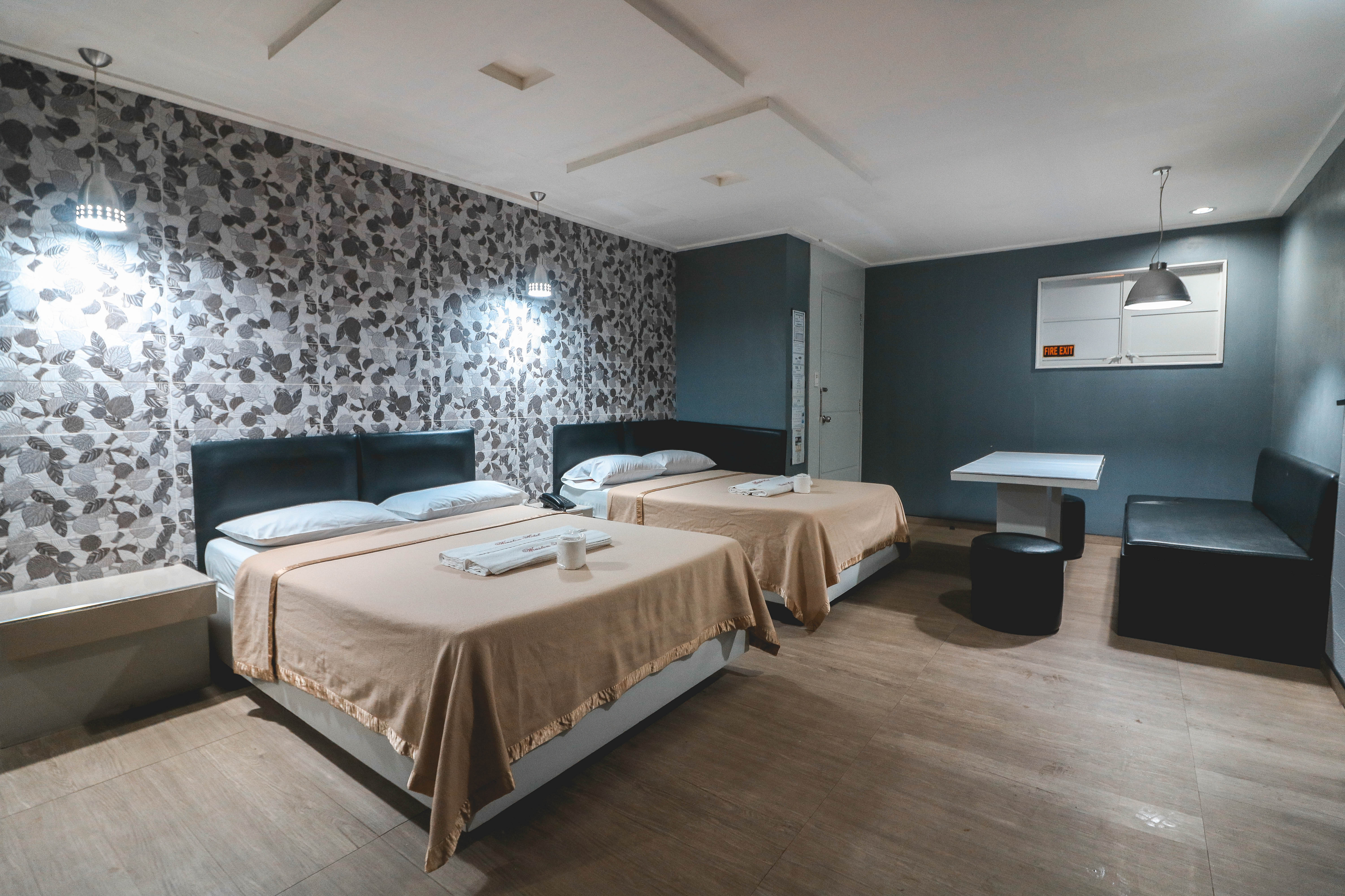 New Winston Hotel