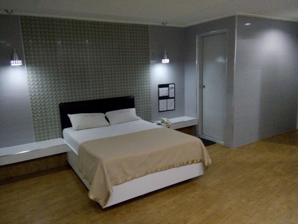 New Winston Hotel