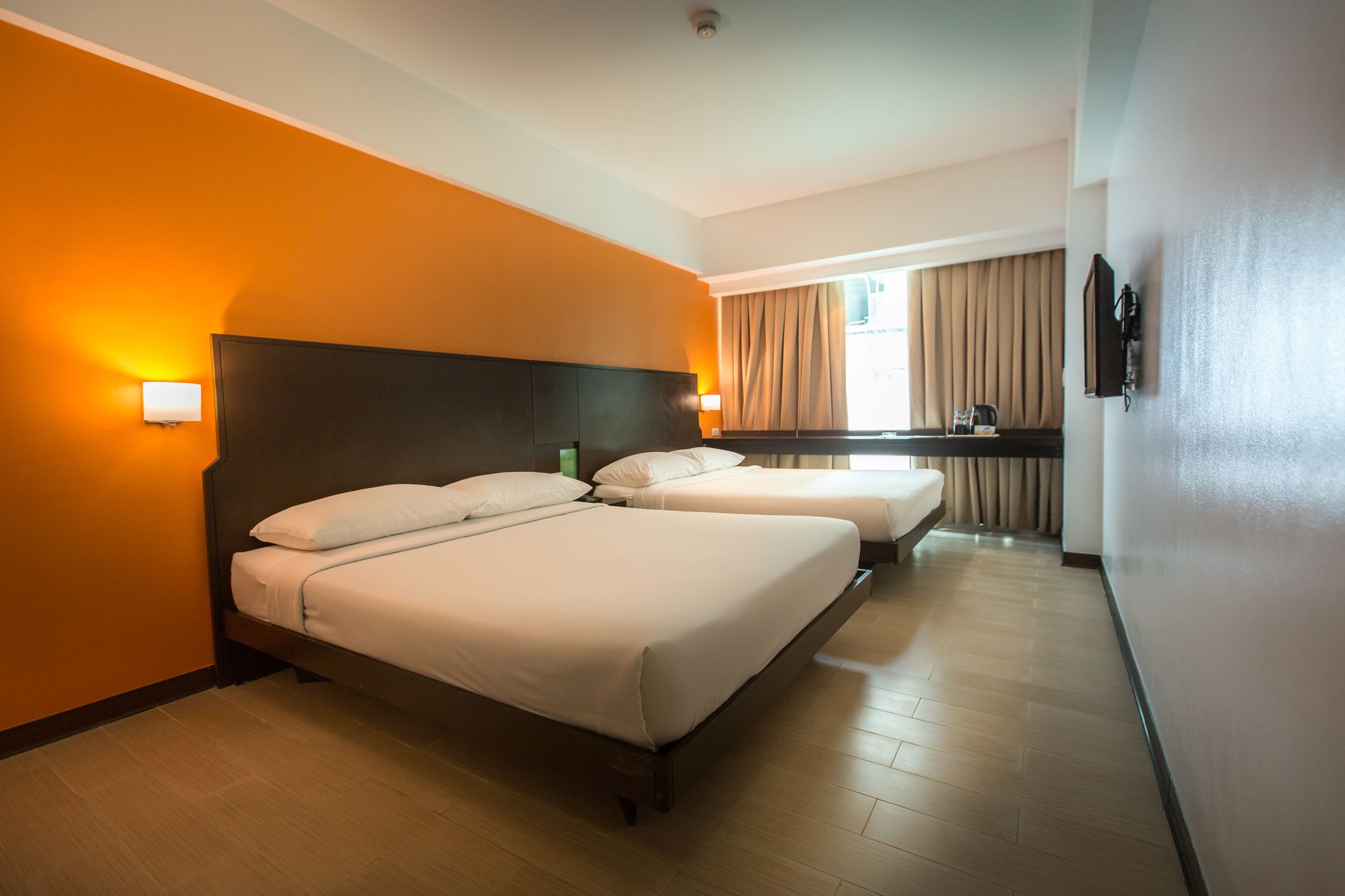 Holiday Inn Express Manila Newport City