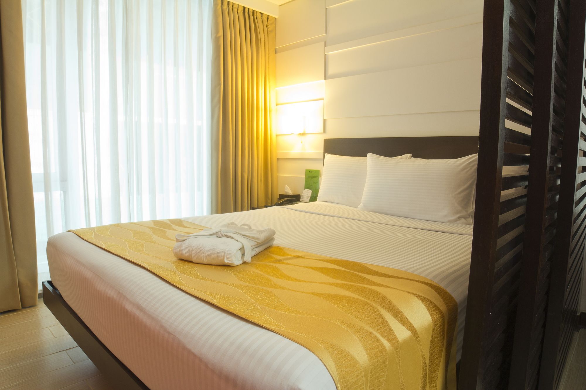 Holiday Inn Express Manila Newport City