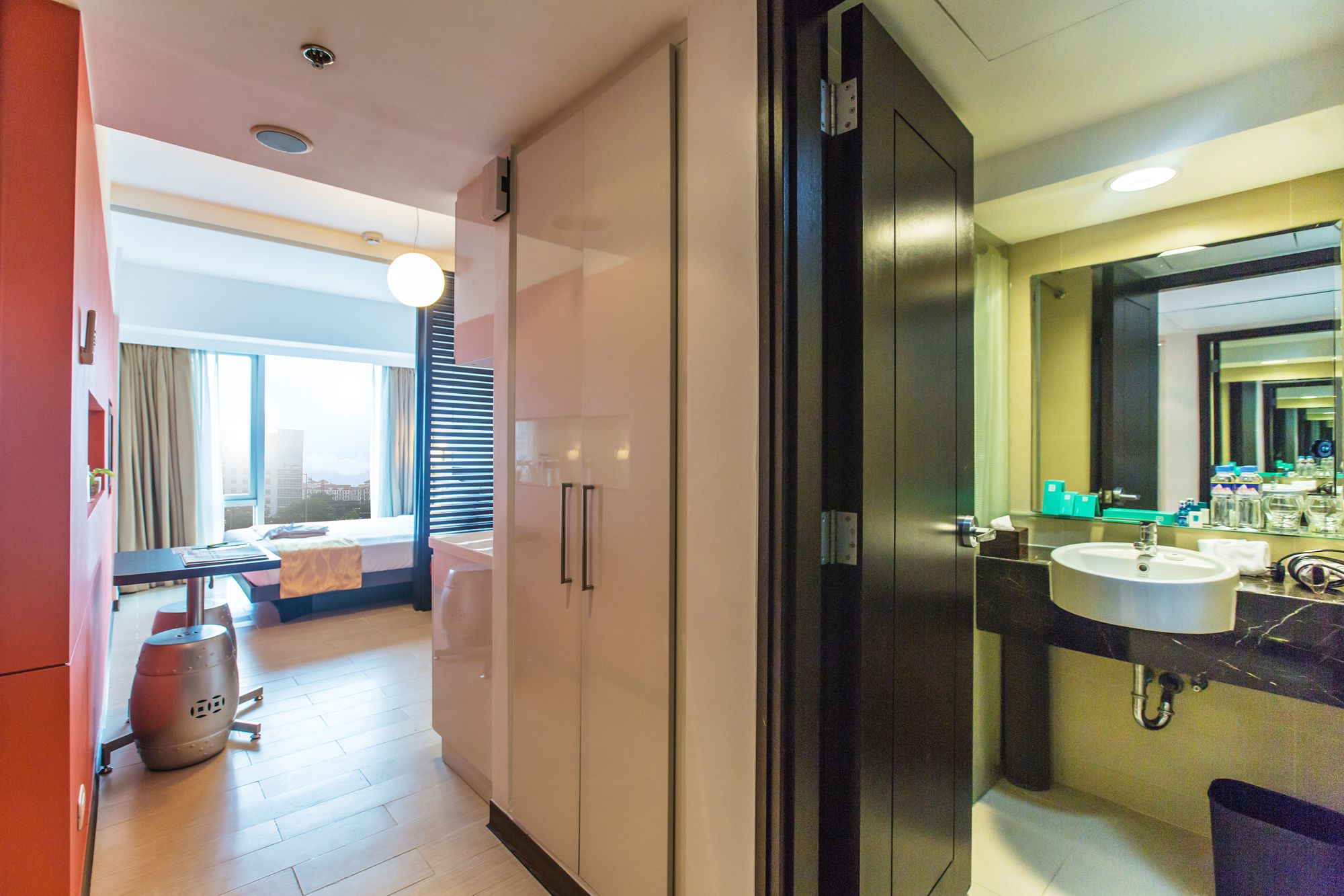 Holiday Inn Express Manila Newport City