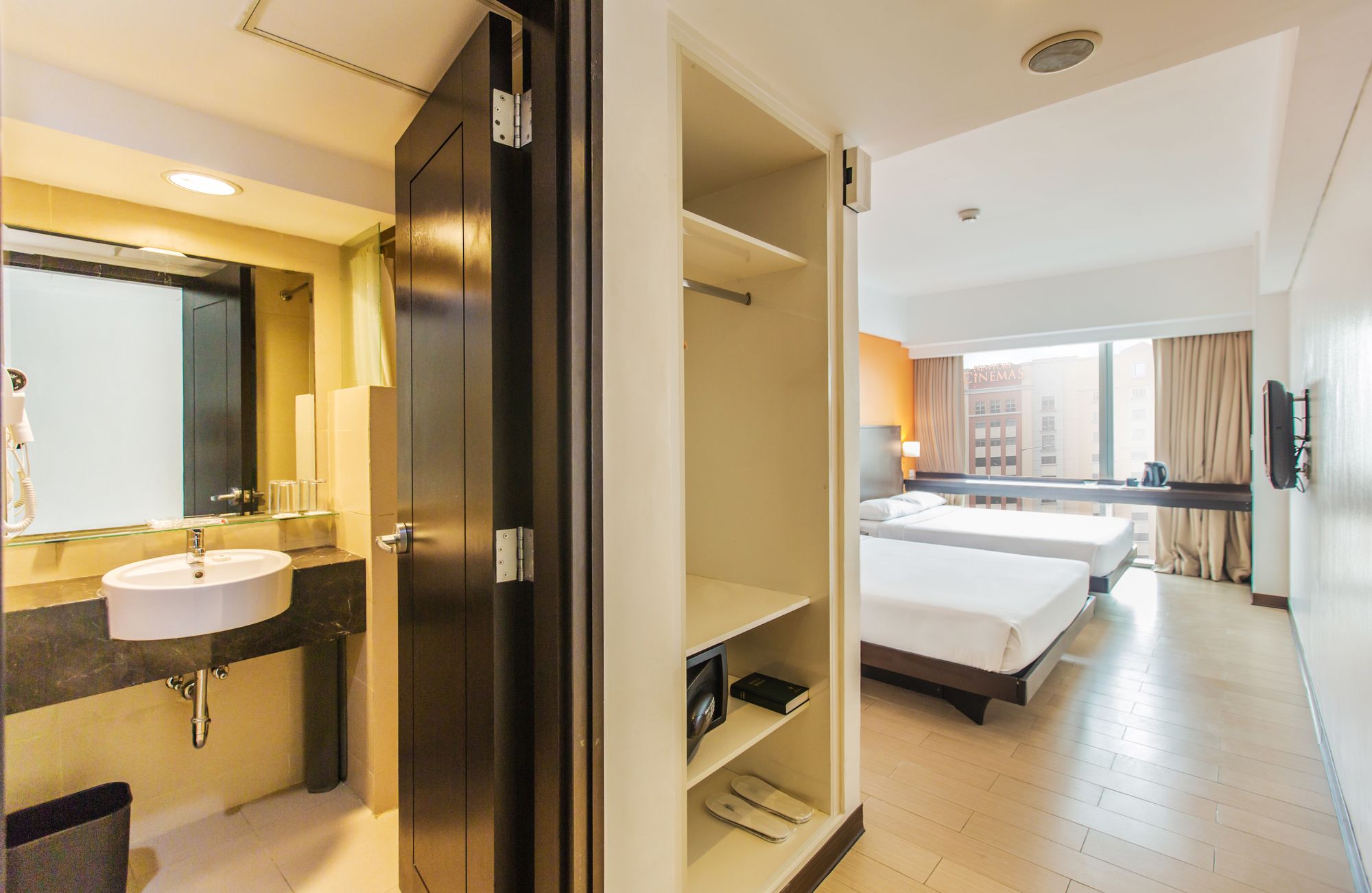 Holiday Inn Express Manila Newport City
