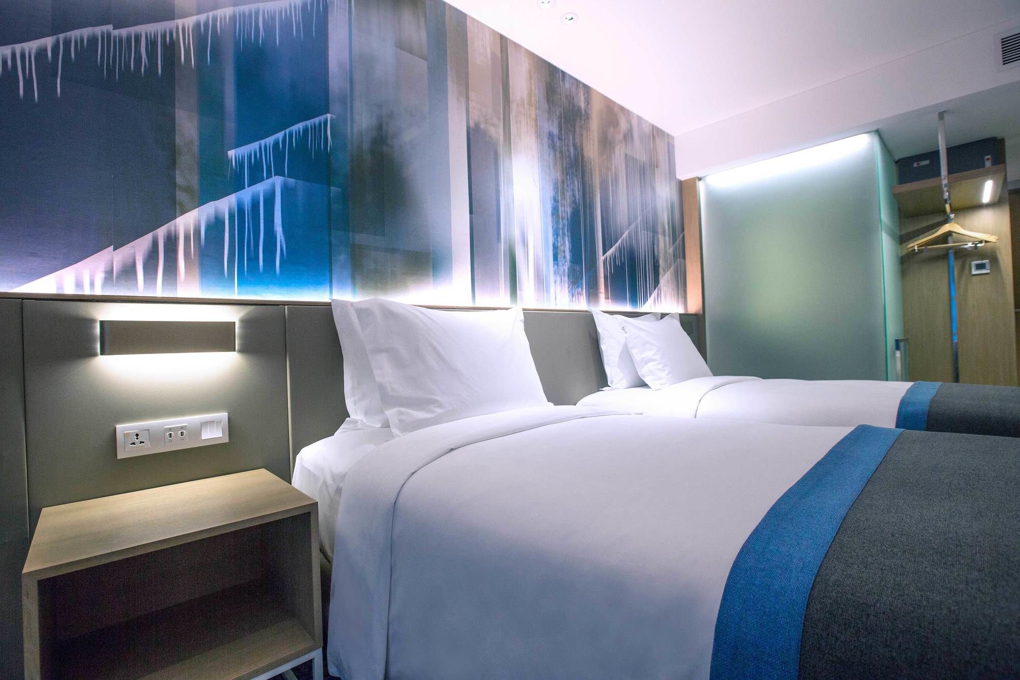 Holiday Inn Express Manila Newport City