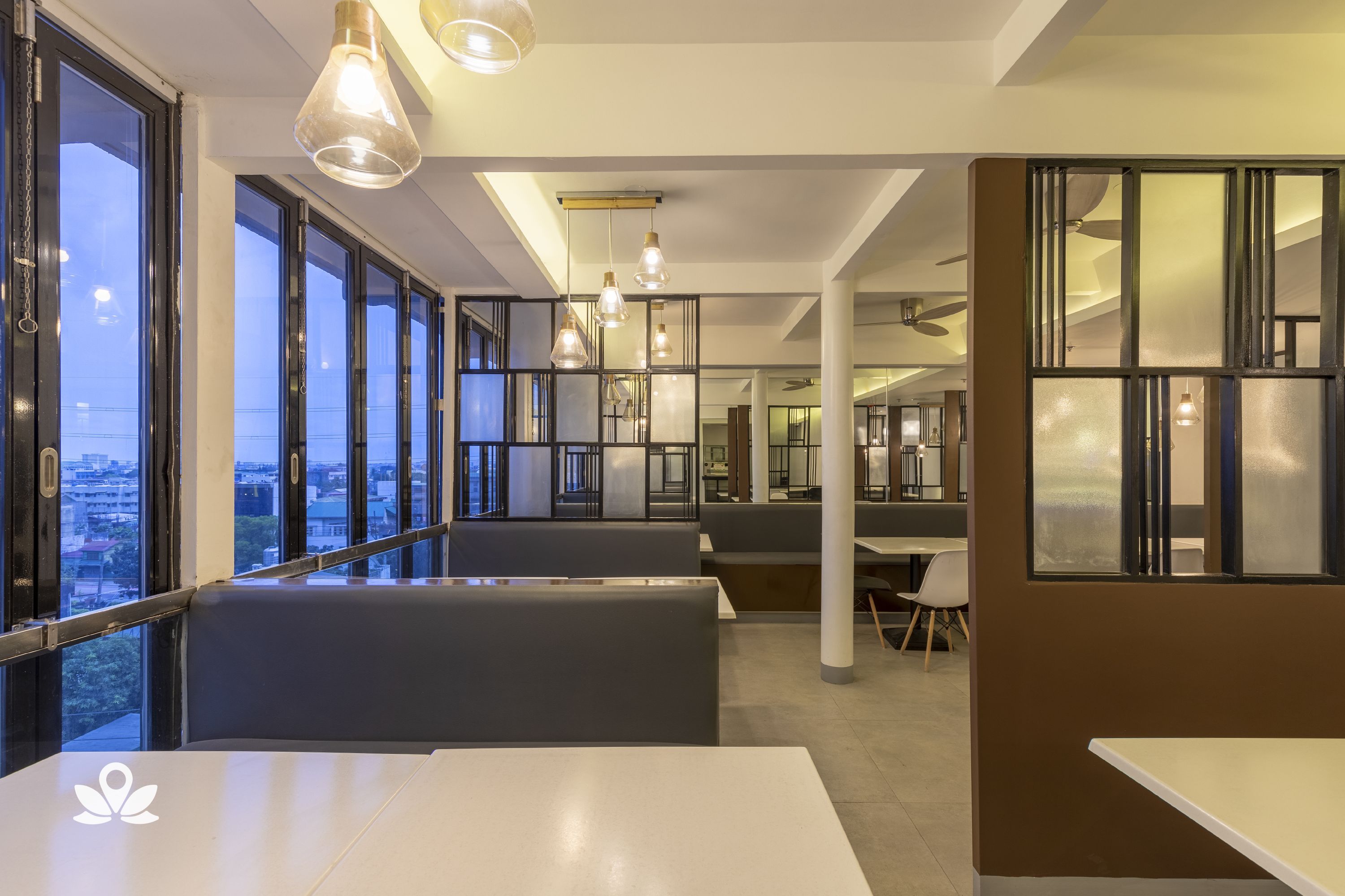 Selah Pods Pasay by ZEN Rooms