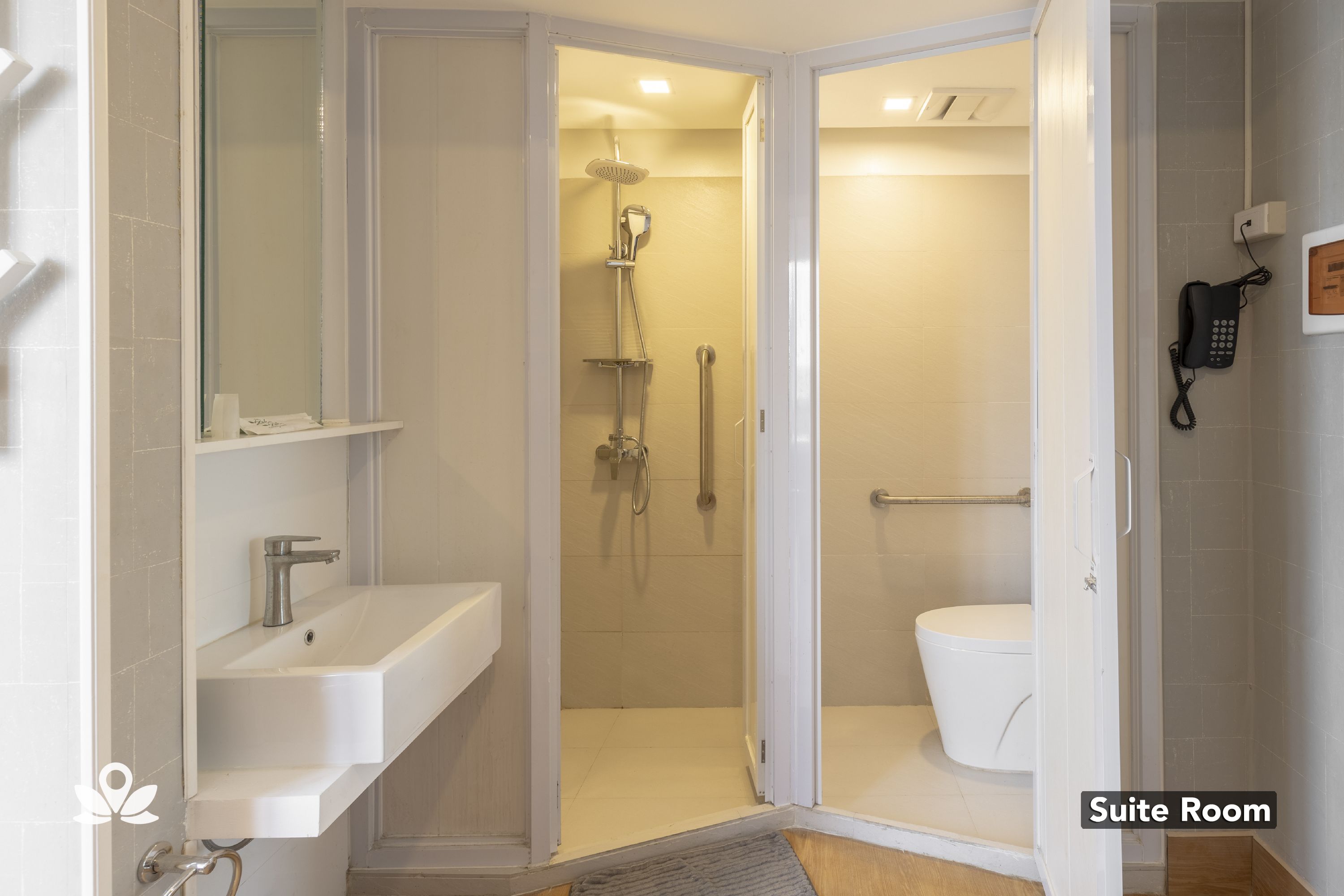 Selah Pods Pasay by ZEN Rooms