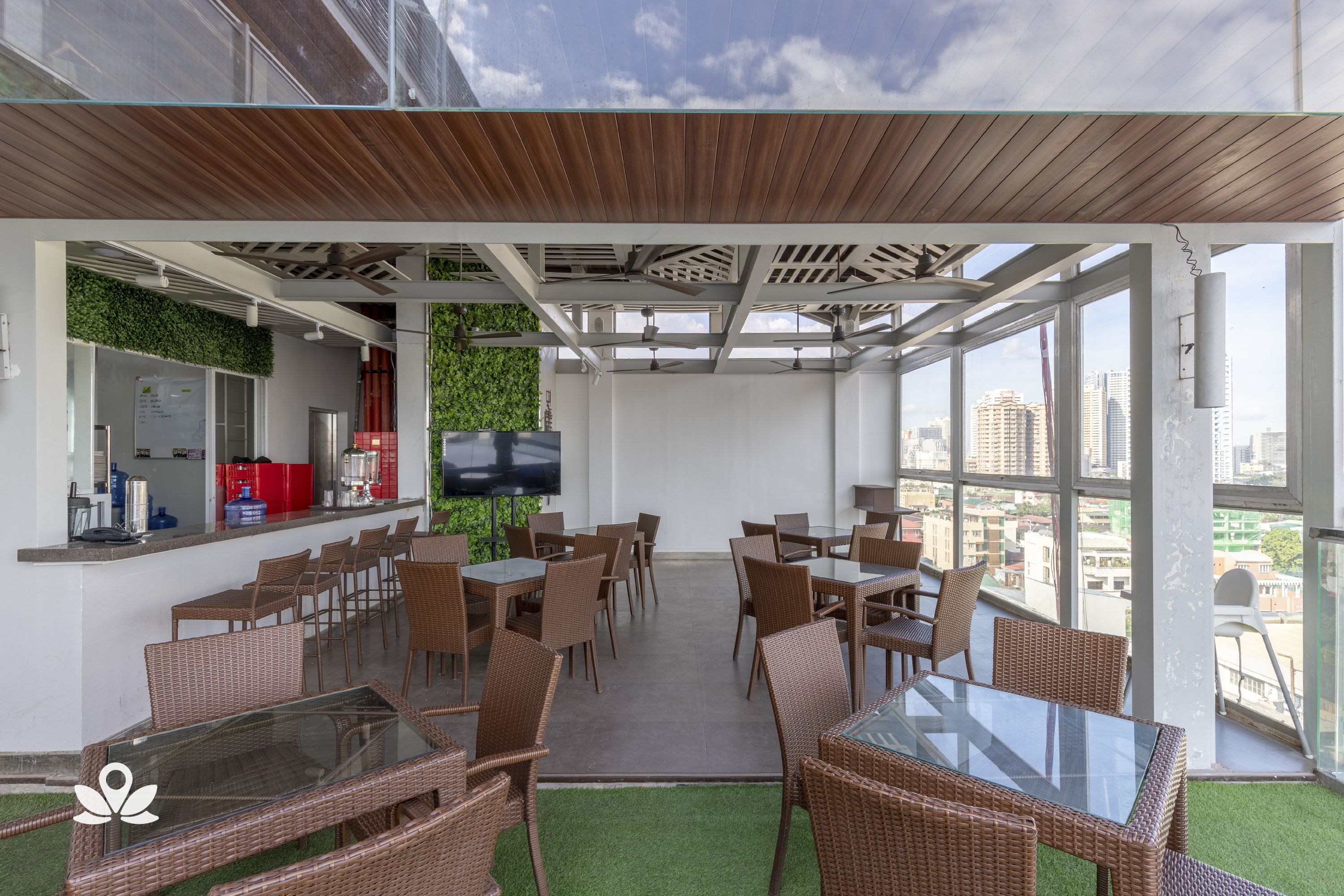 Selah Pods Pasay by ZEN Rooms