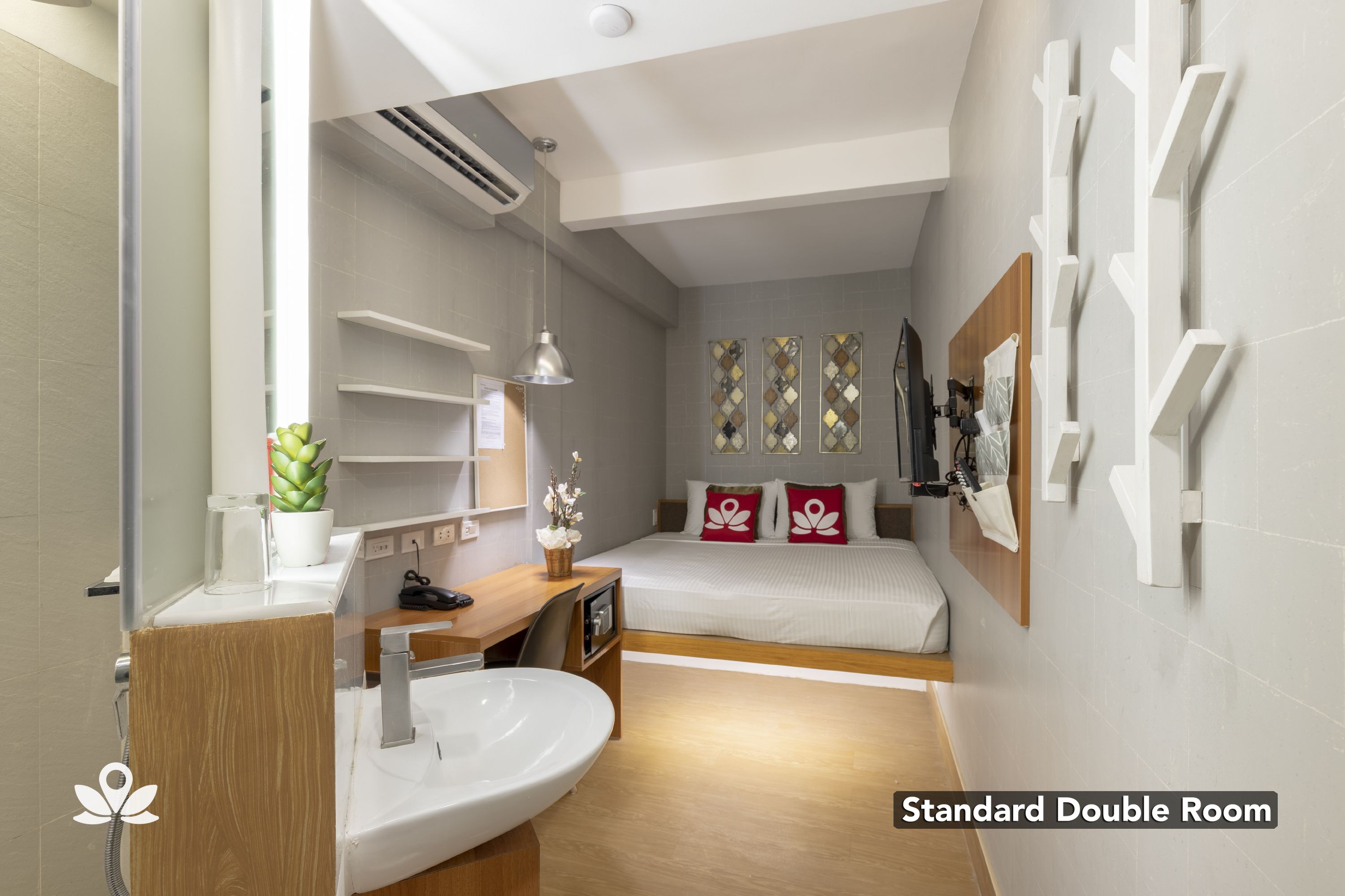 Selah Pods Pasay by ZEN Rooms