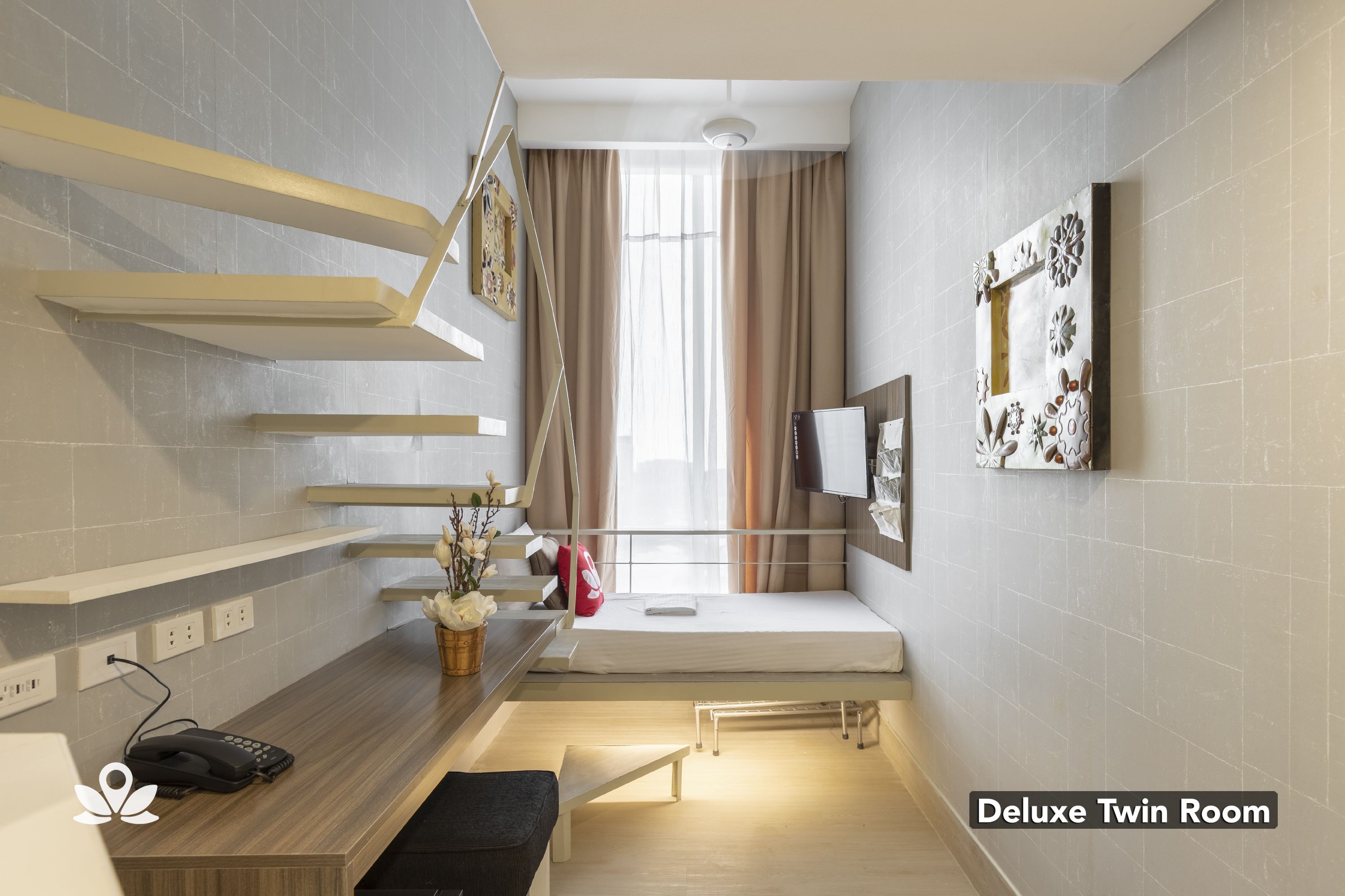 Selah Pods Pasay by ZEN Rooms