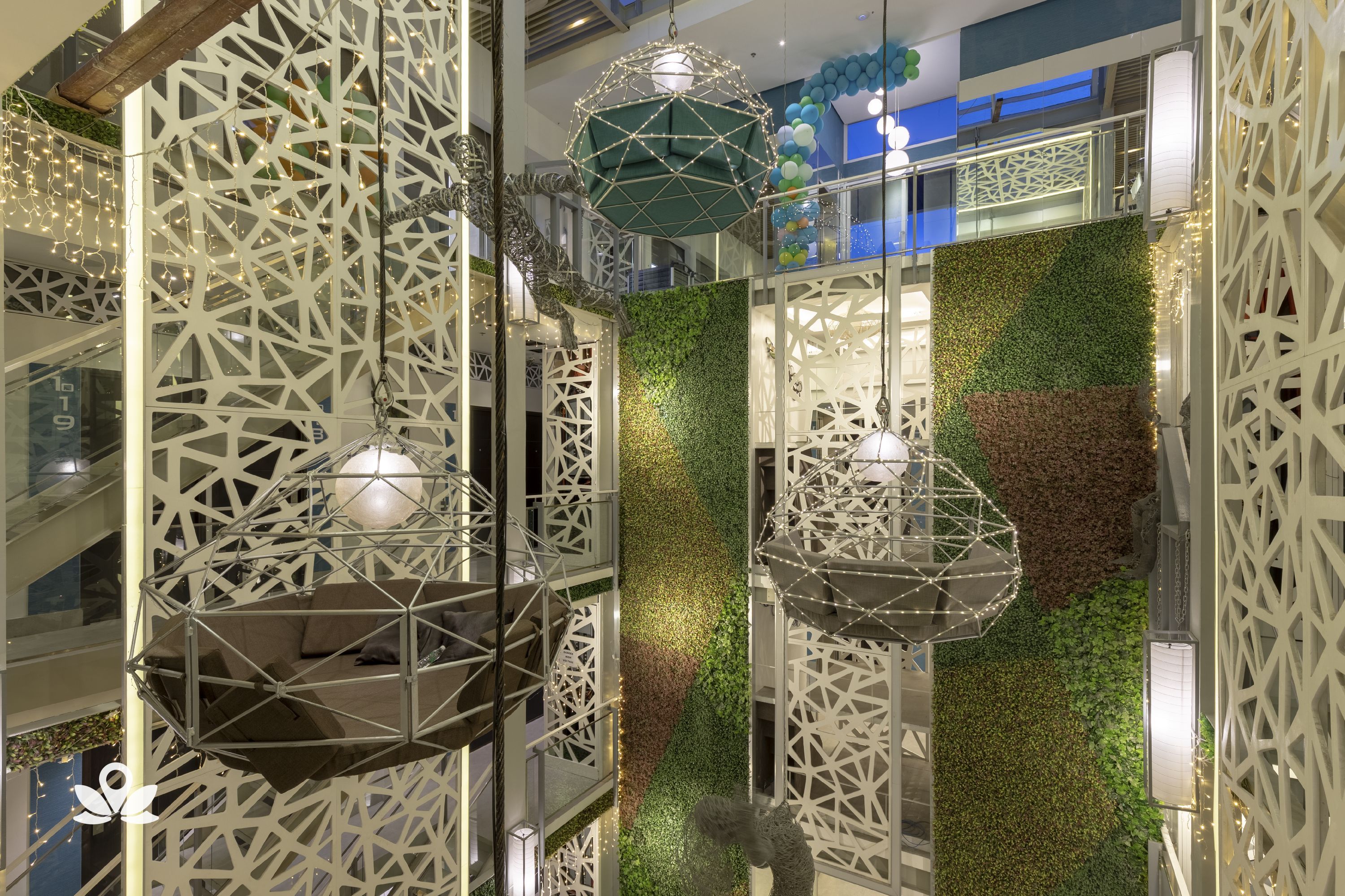 Selah Pods Pasay by ZEN Rooms