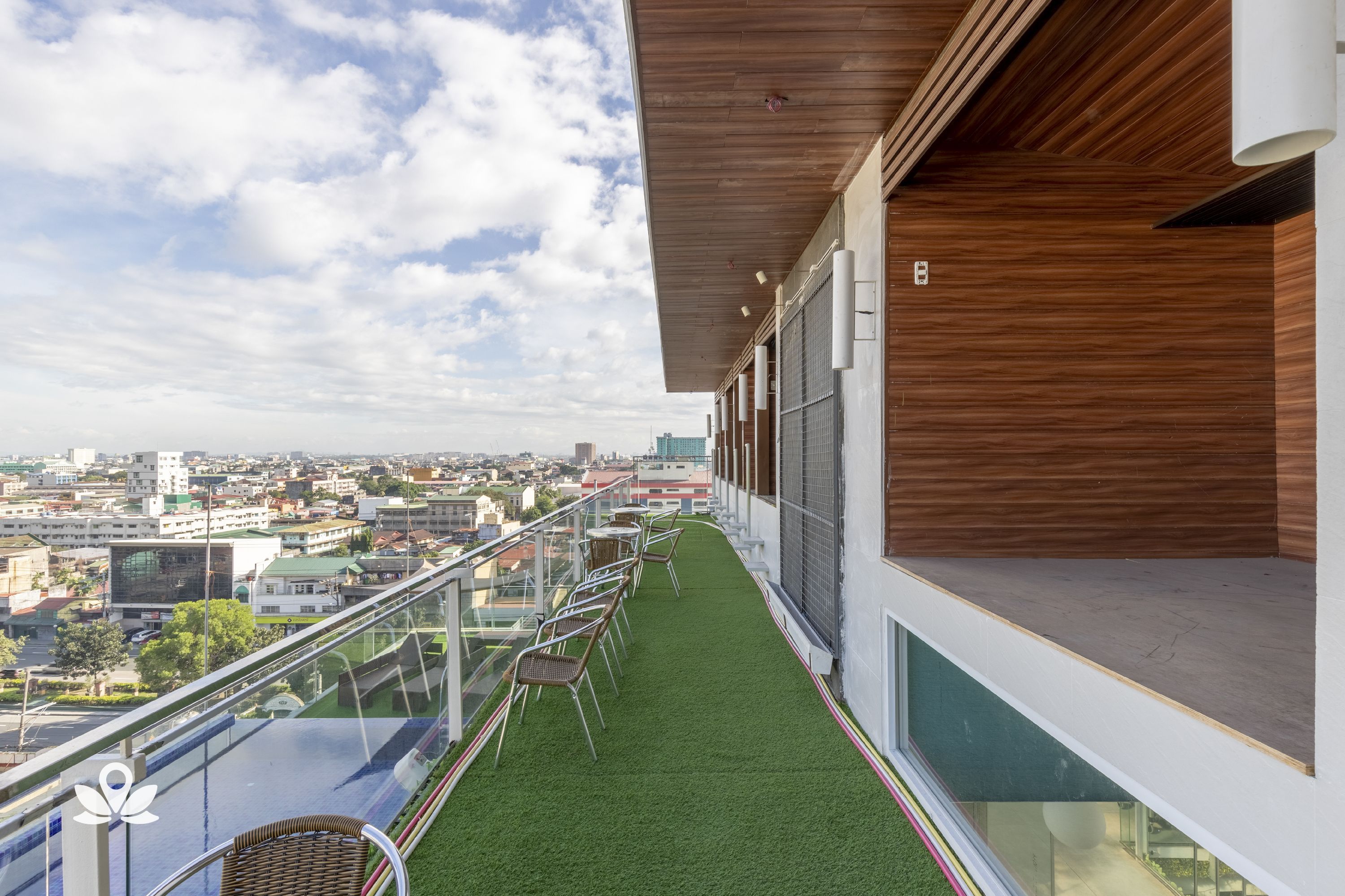 Selah Pods Pasay by ZEN Rooms