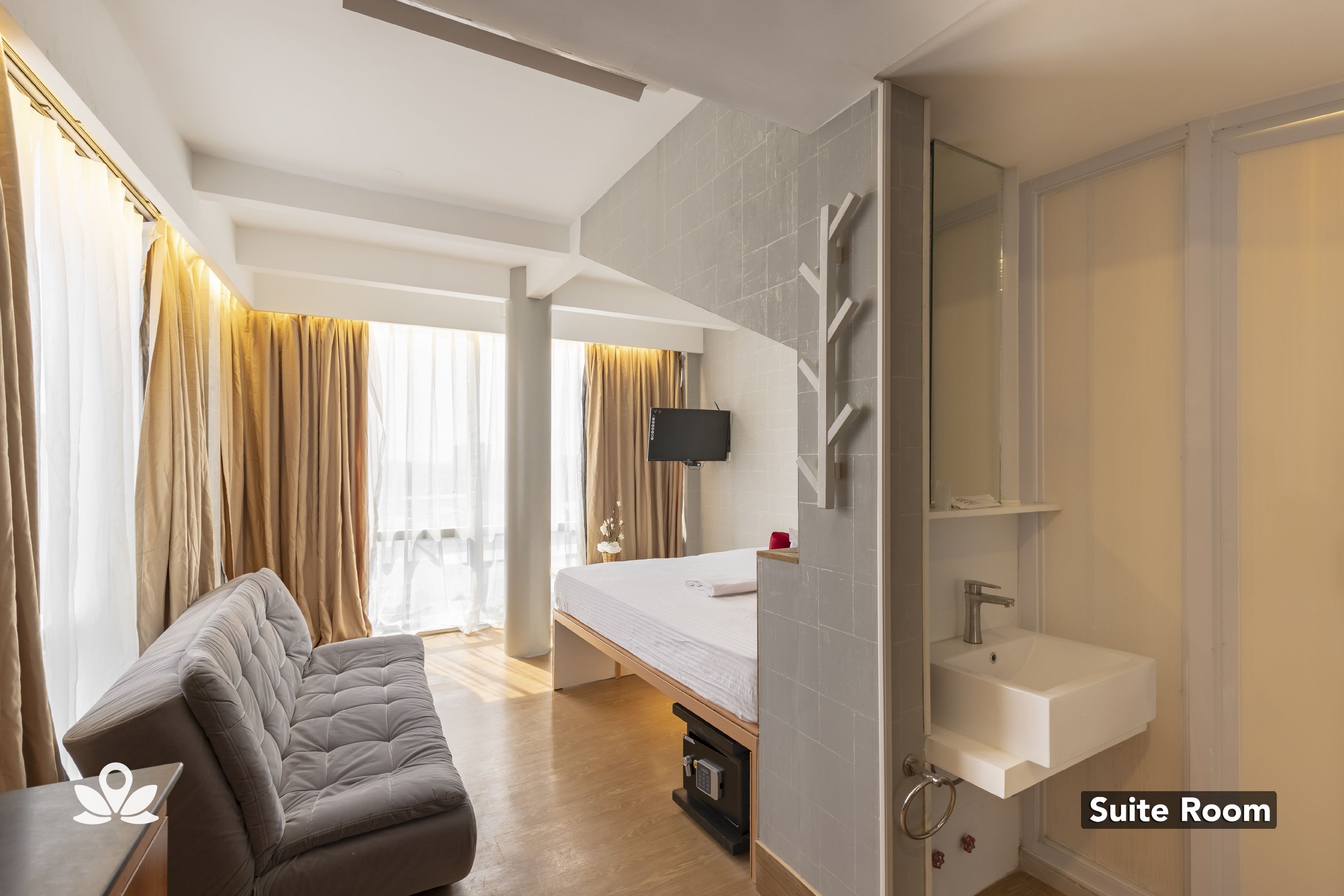 Selah Pods Pasay by ZEN Rooms