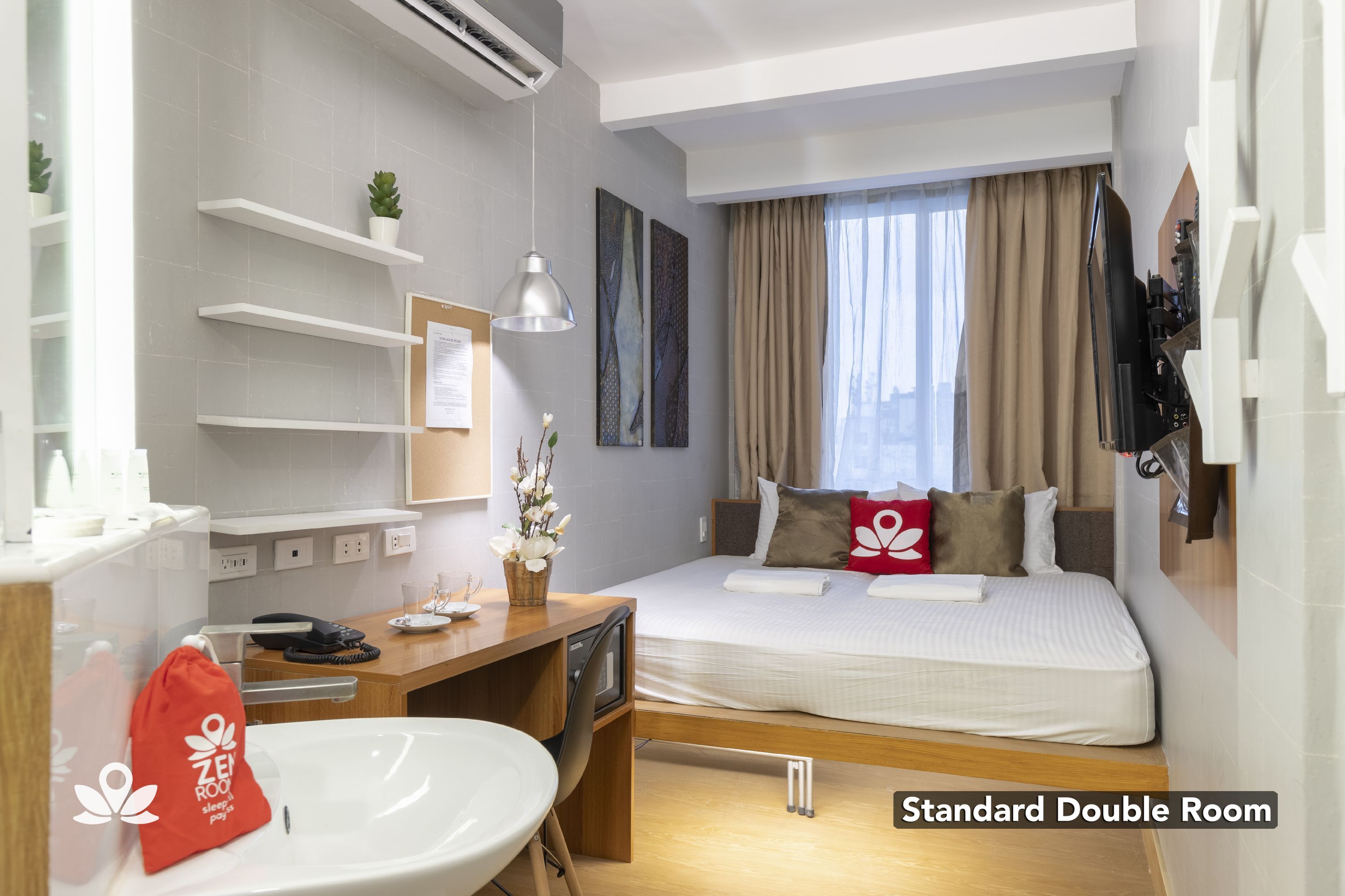 Selah Pods Pasay by ZEN Rooms