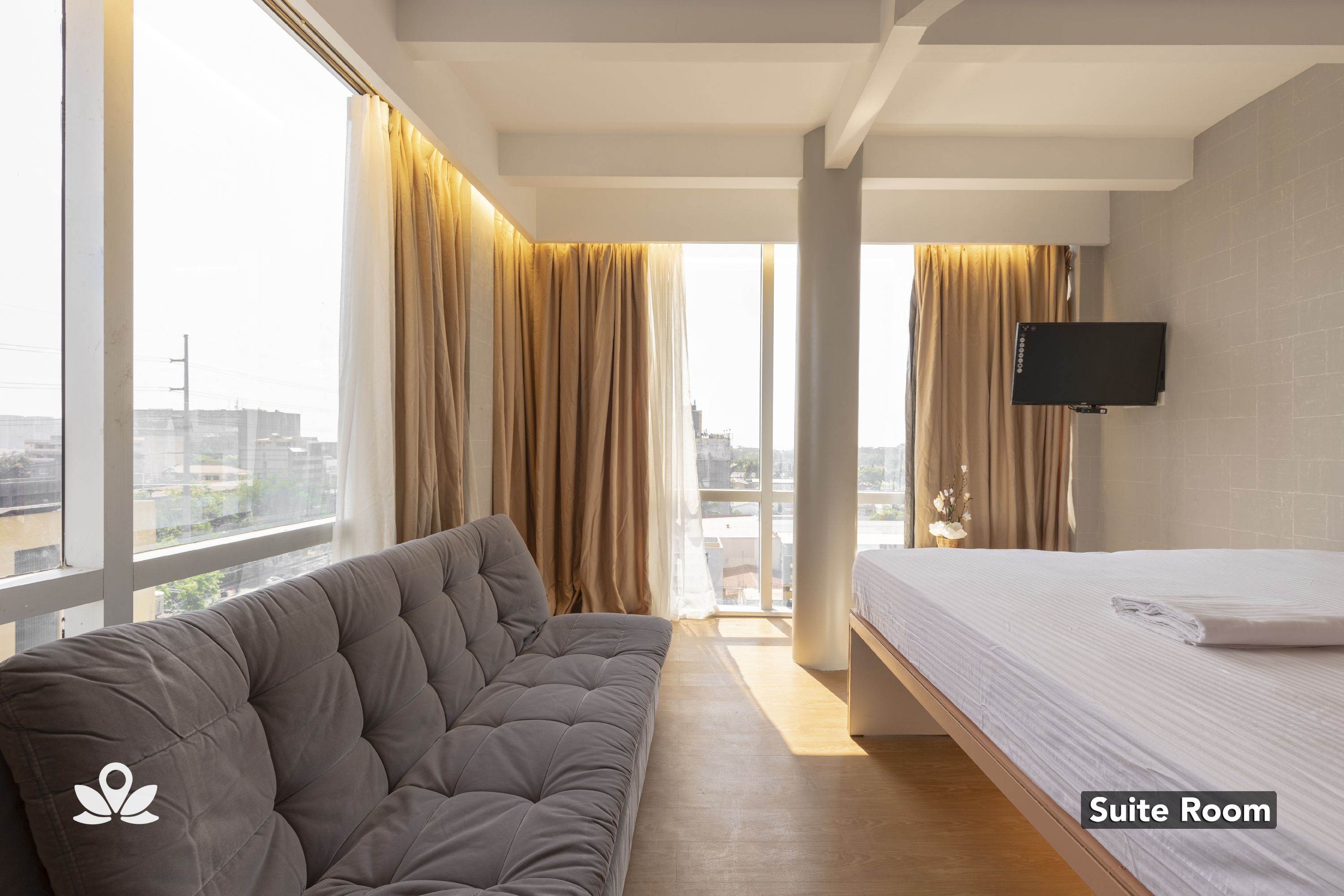 Selah Pods Pasay by ZEN Rooms