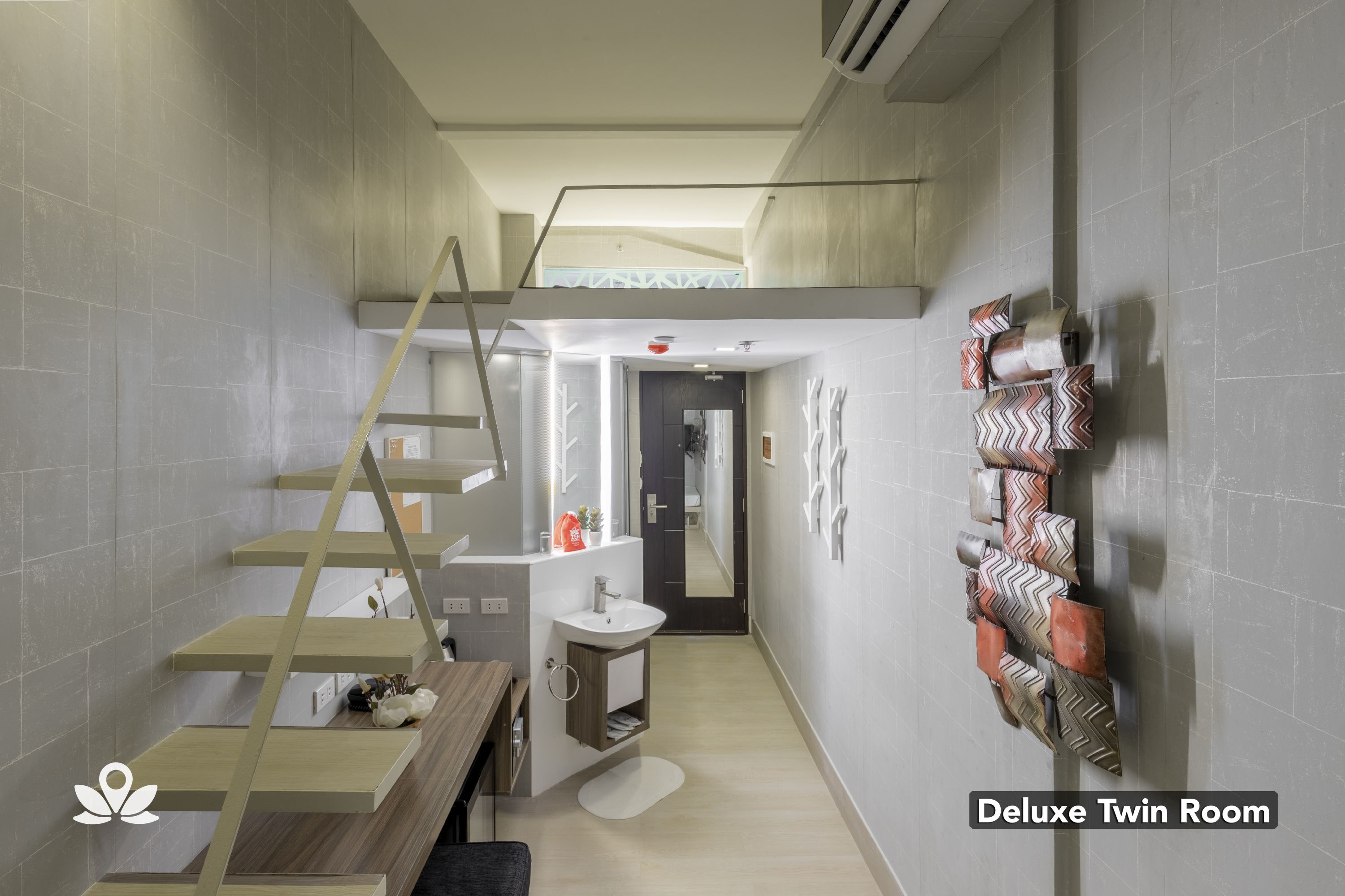 Selah Pods Pasay by ZEN Rooms