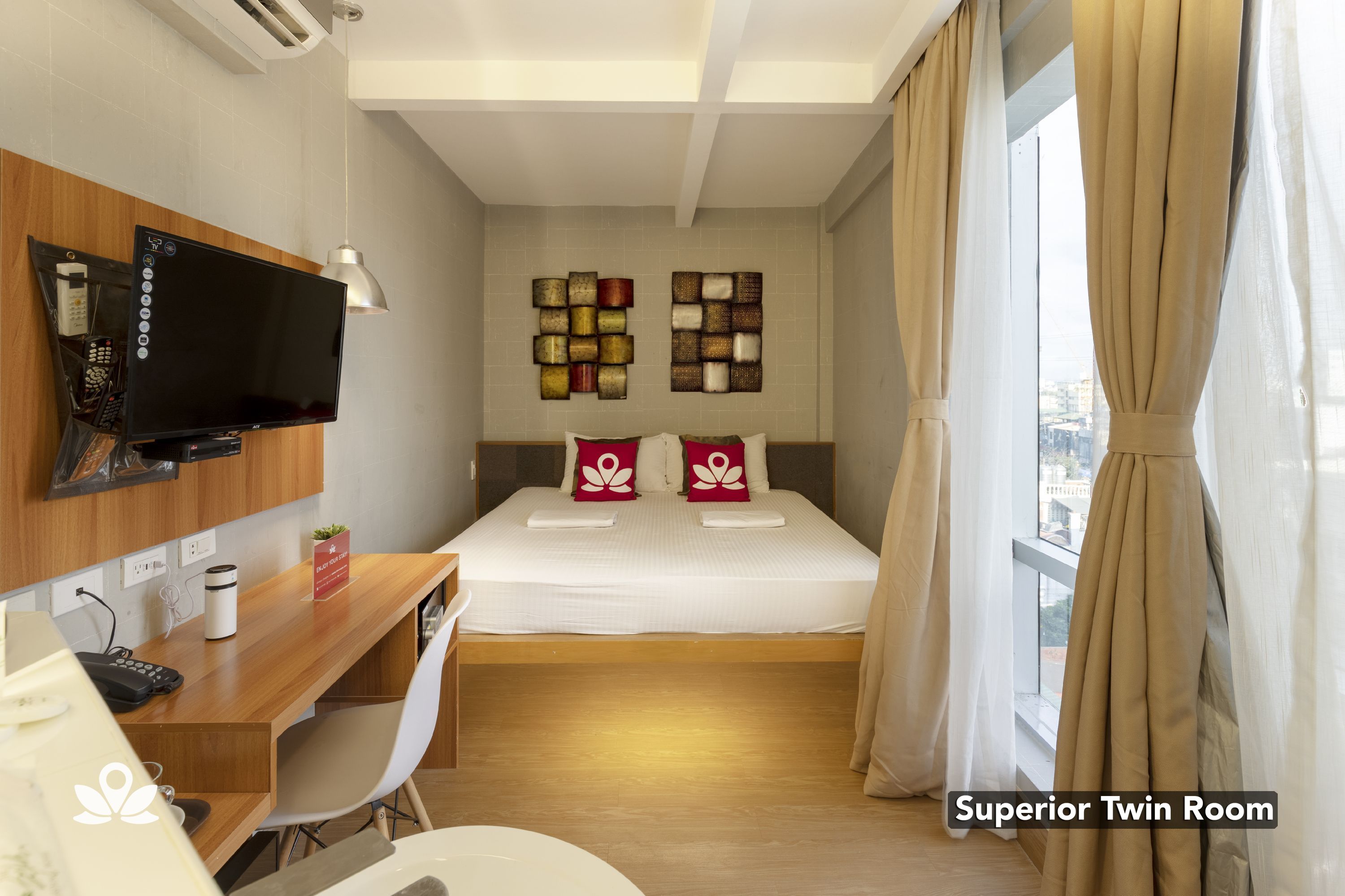 Selah Pods Pasay by ZEN Rooms