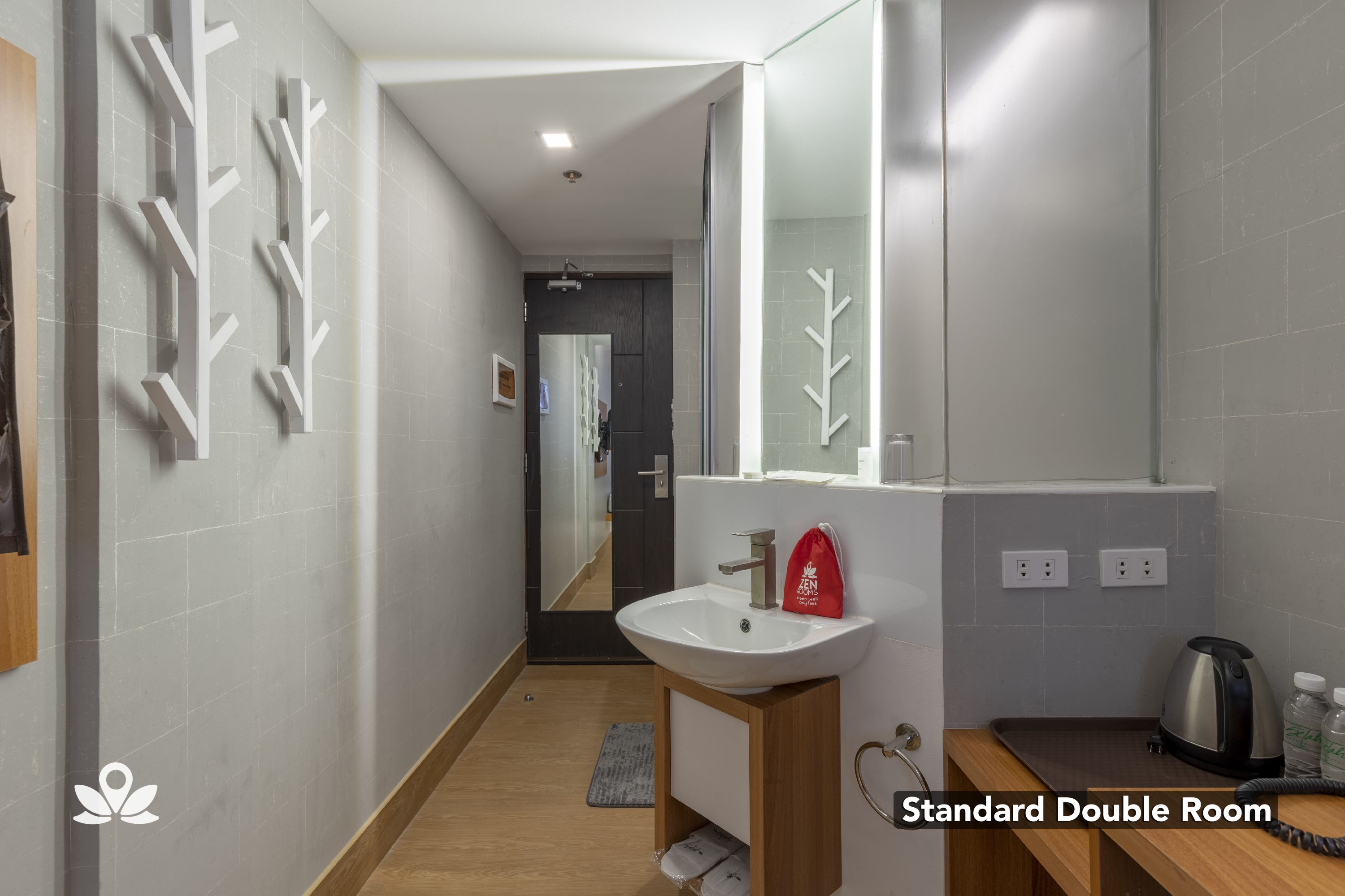 Selah Pods Pasay by ZEN Rooms