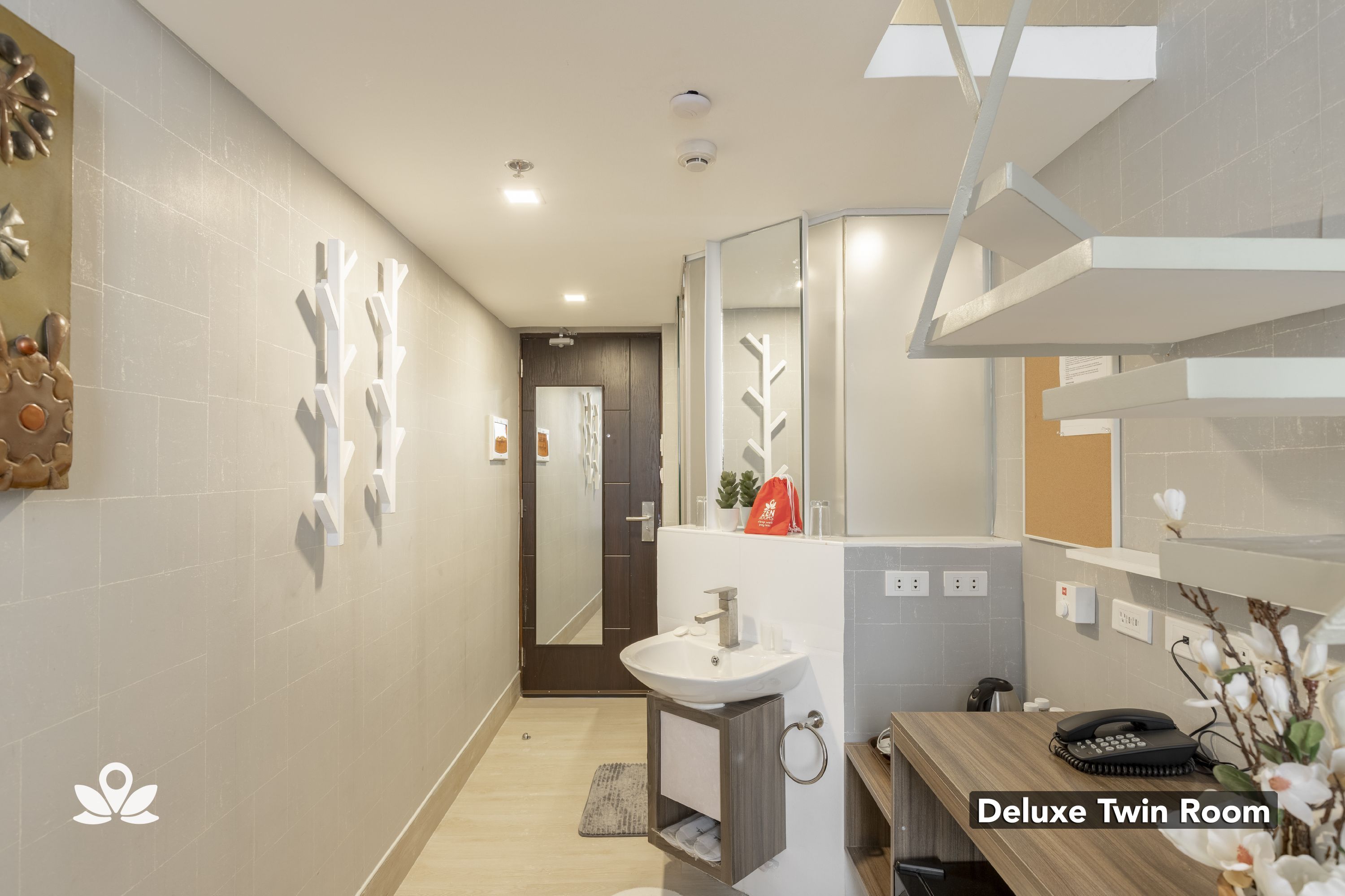 Selah Pods Pasay by ZEN Rooms