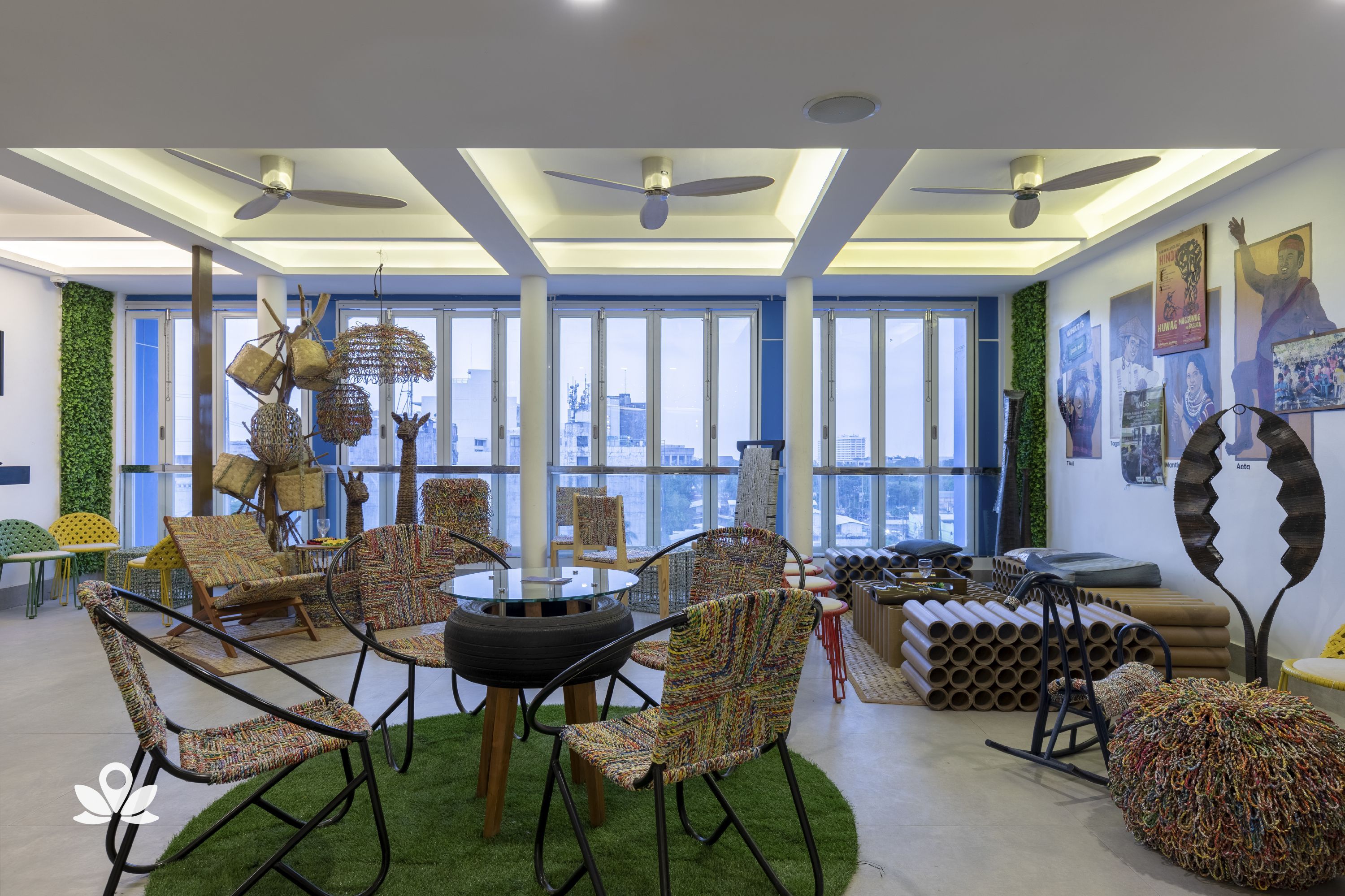 Selah Pods Pasay by ZEN Rooms