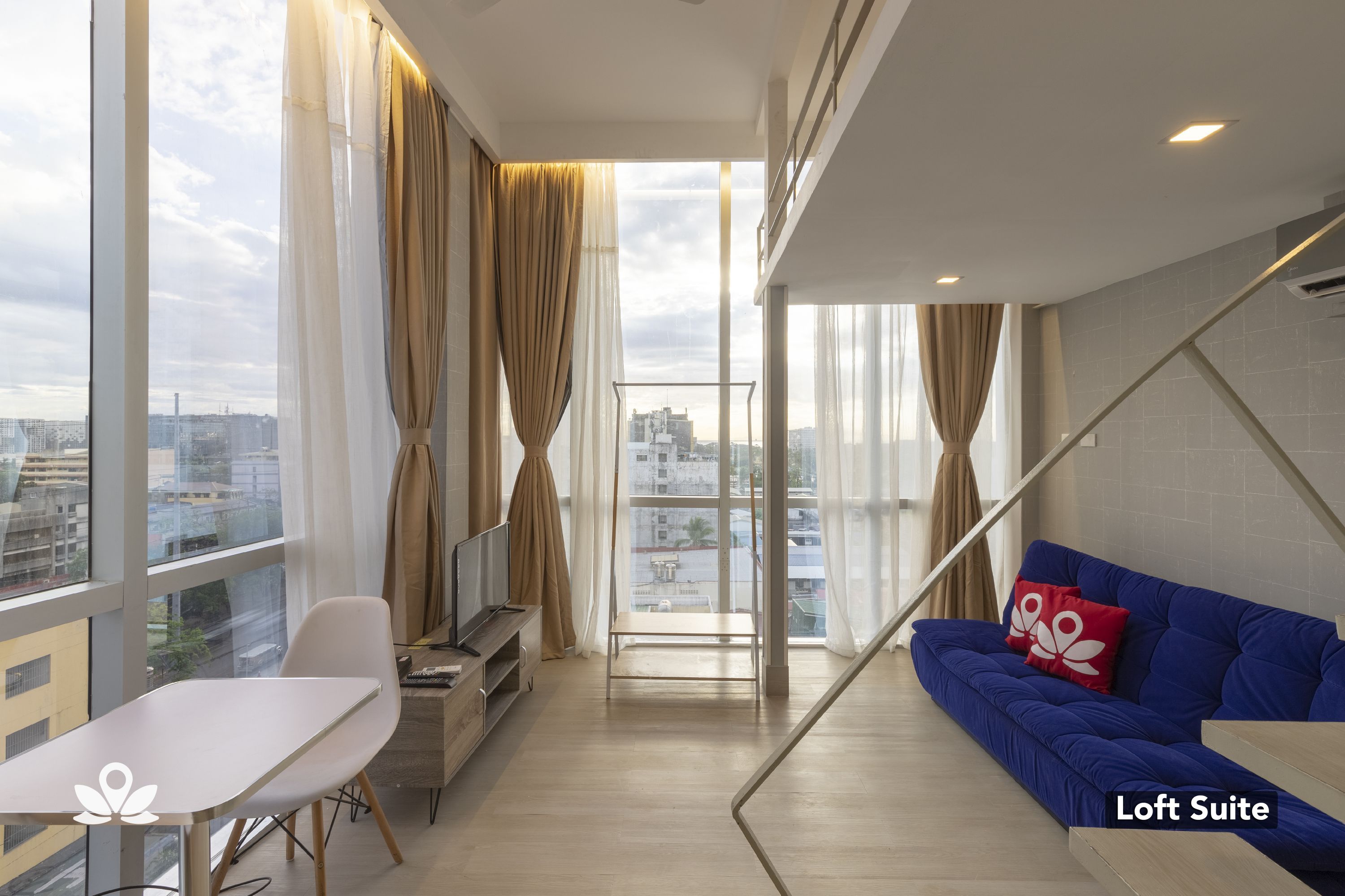 Selah Pods Pasay by ZEN Rooms